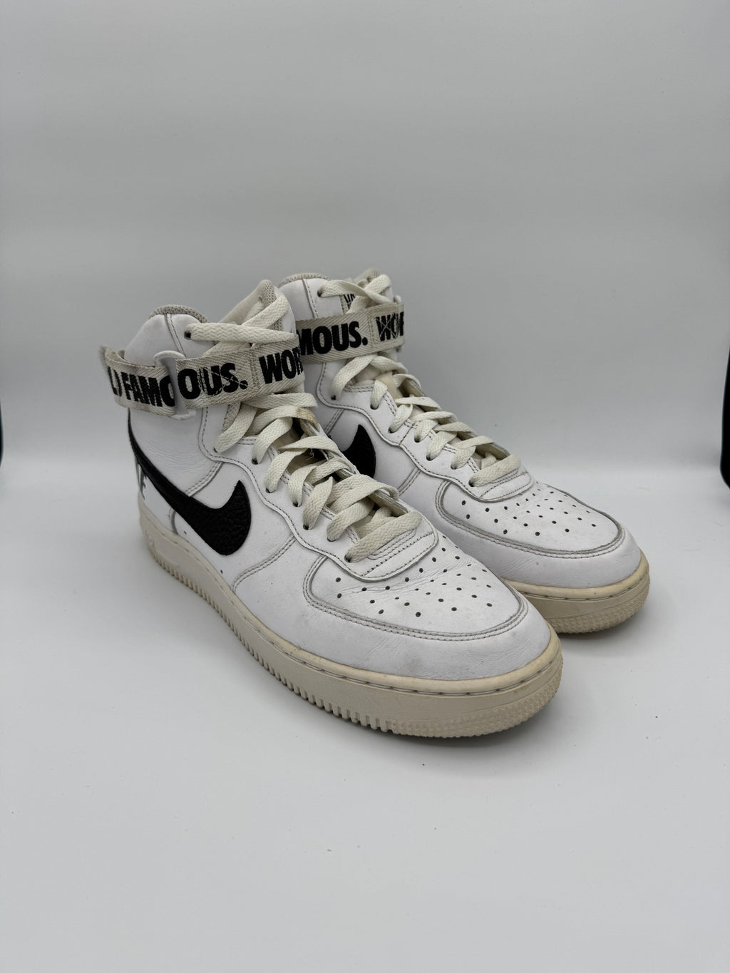 Nike Air Force 1 High Supreme World Famous White - 42Eu (USED)
