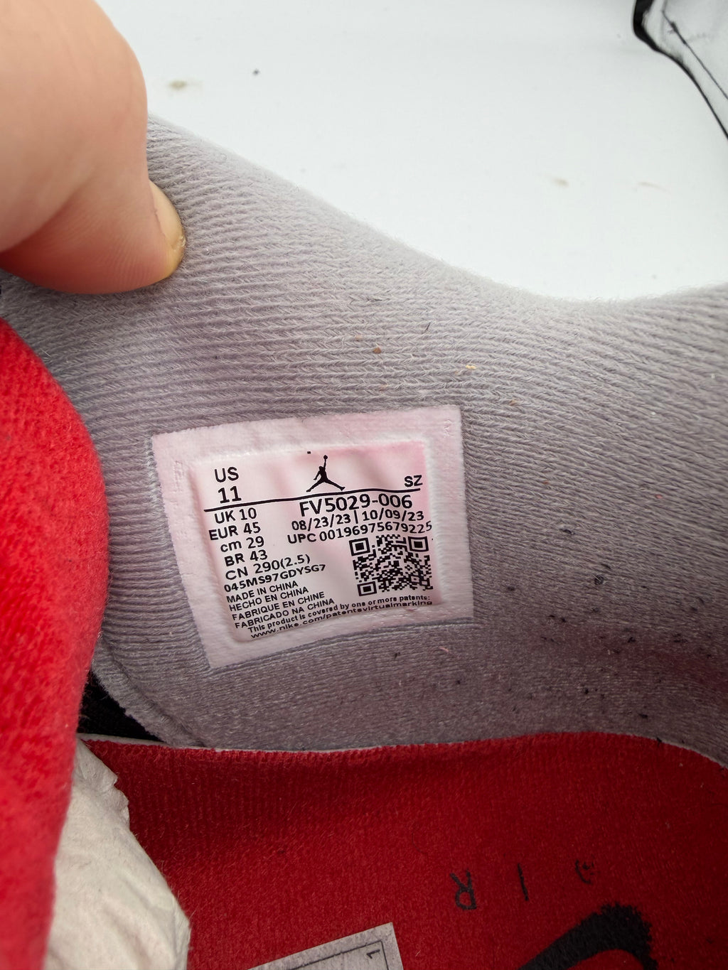 Jordan 4 Retro Bred Reimagined - 45Eu (USED)