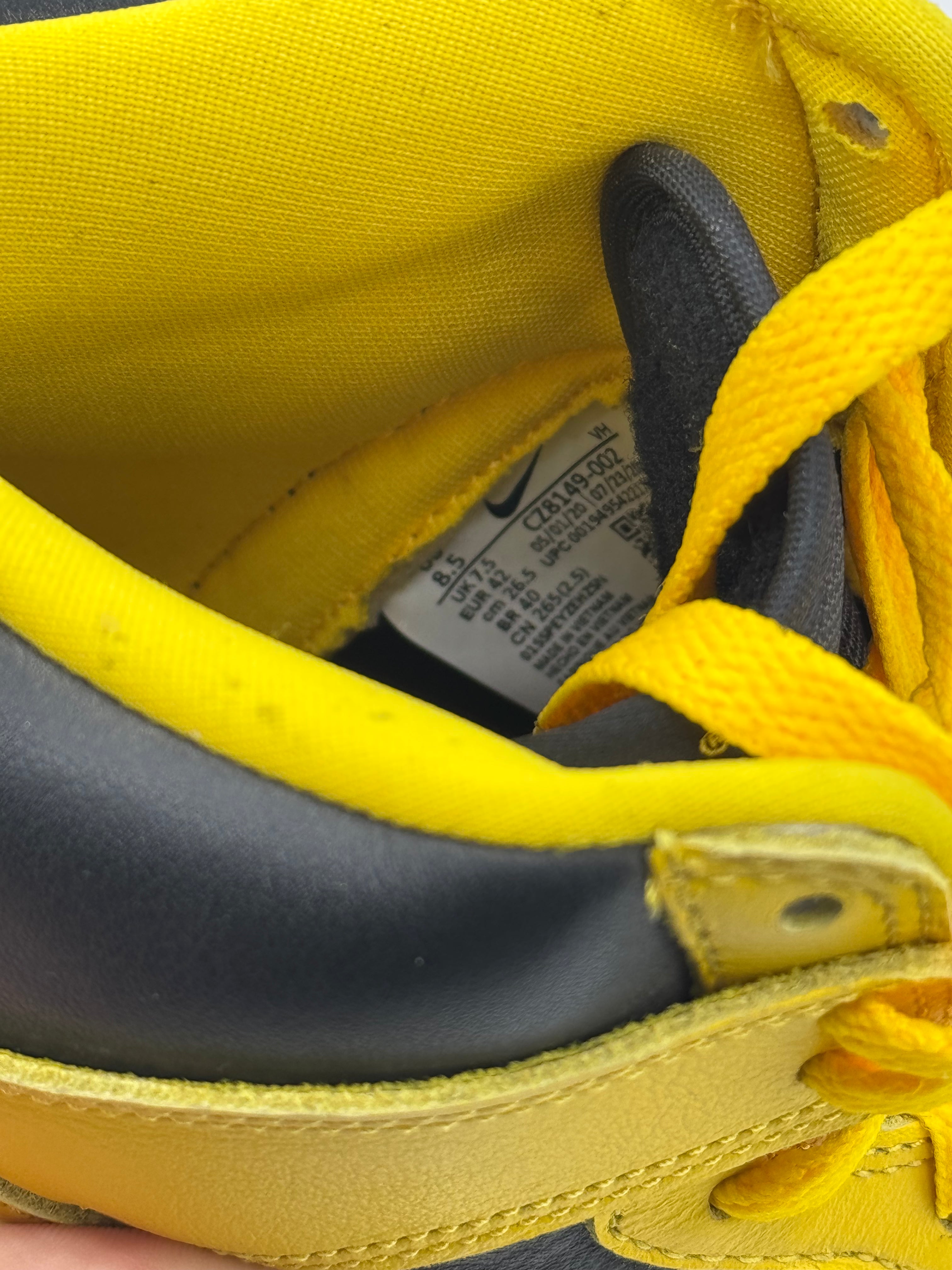 Nike Dunk High Iowa - 42Eu (USED)