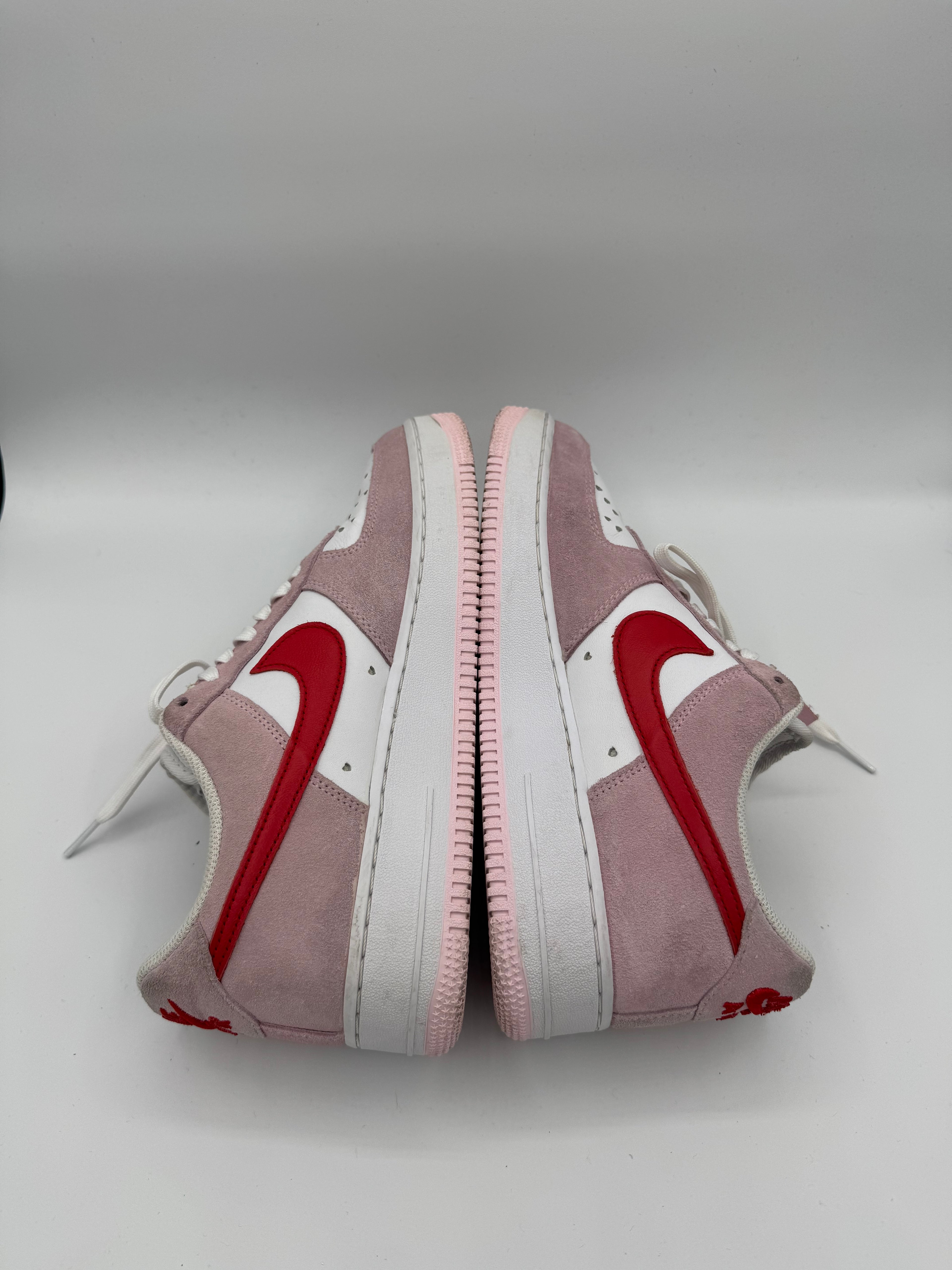 Nike Air Force 1 Low '07 QS Valentine's Day Love Letter - 42Eu (USED)