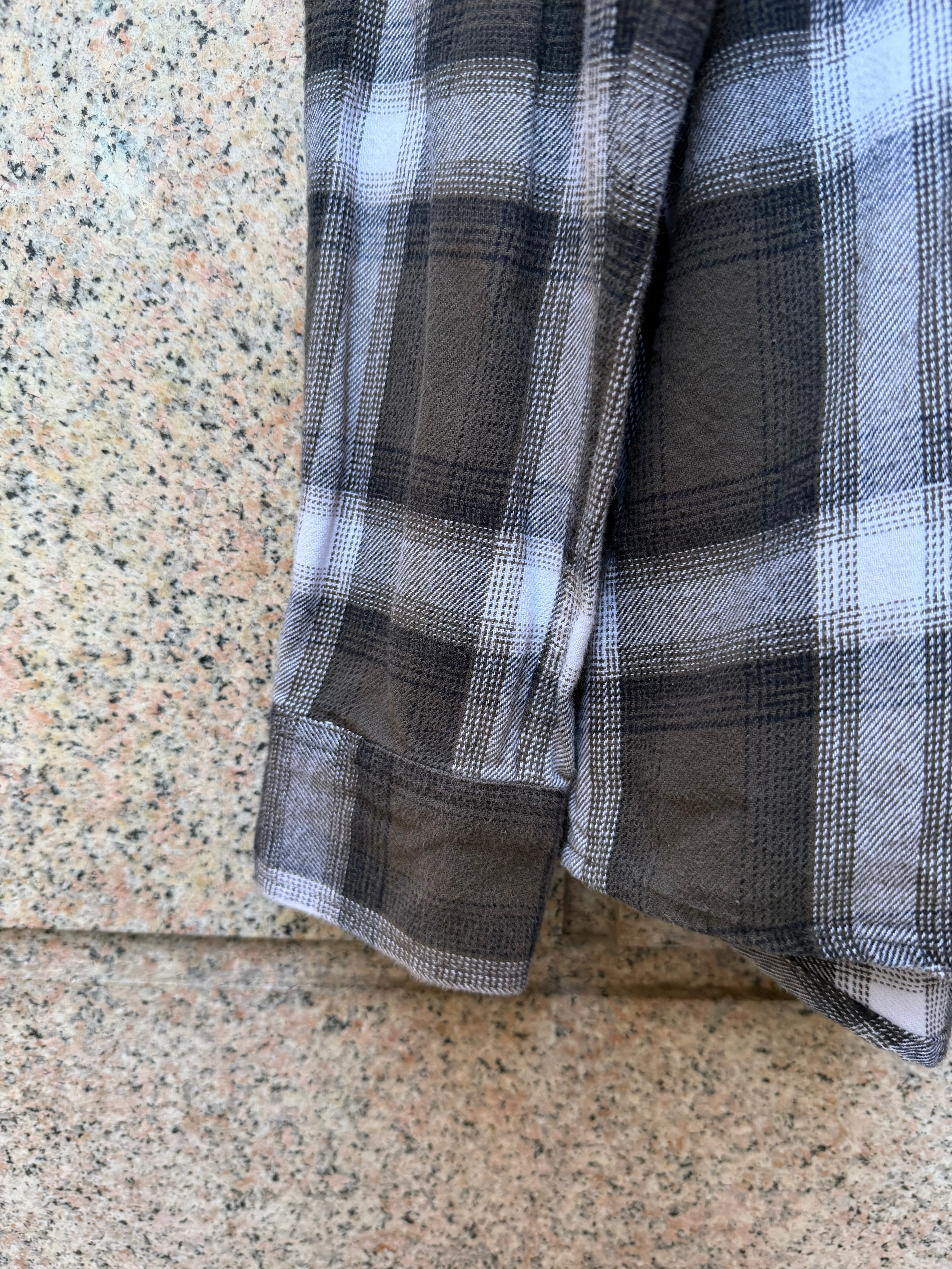 Oakley Flannel Shirt- M (USED)