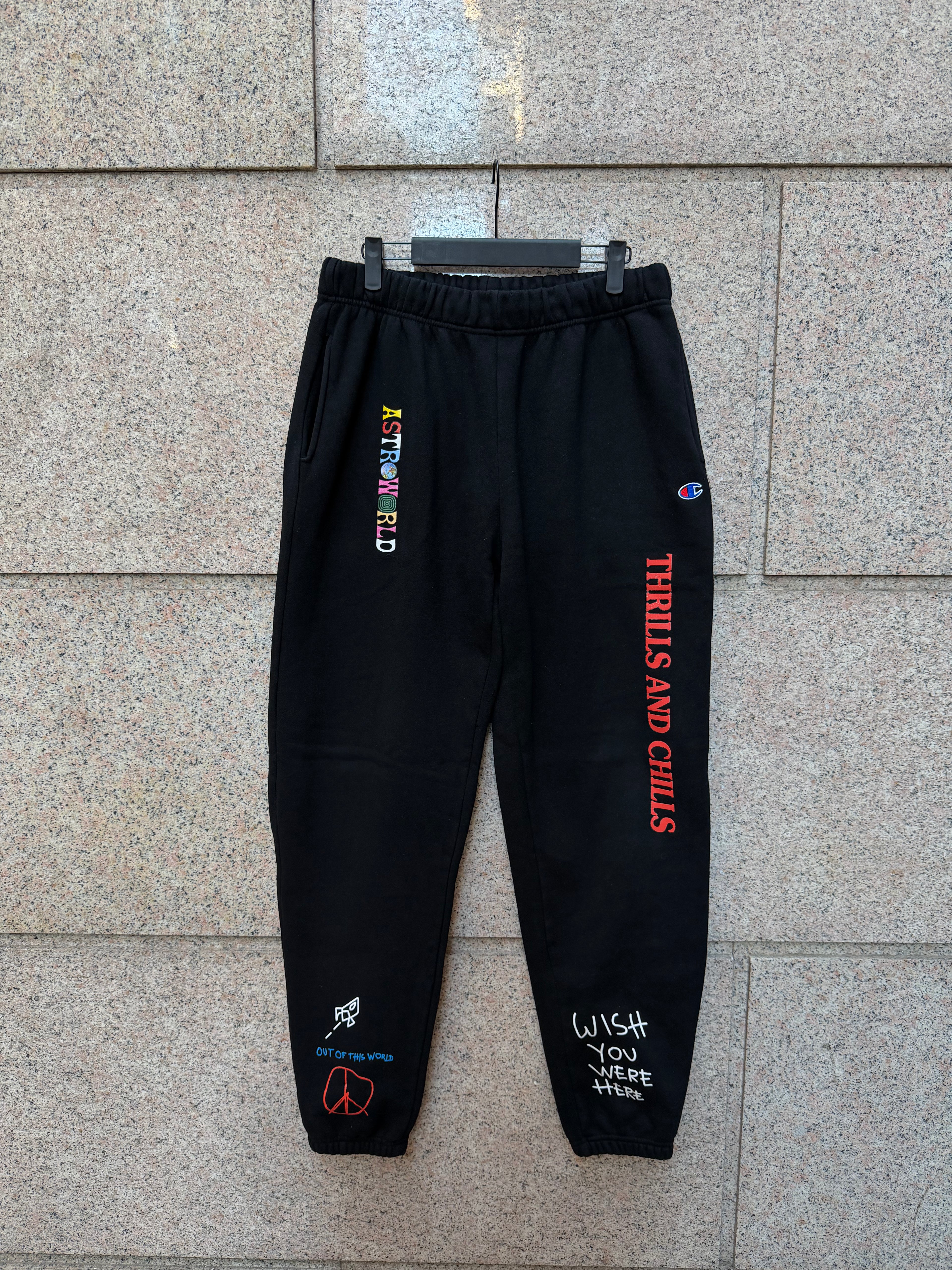 Travis Scott X Champions Jogger Black - L (USED)