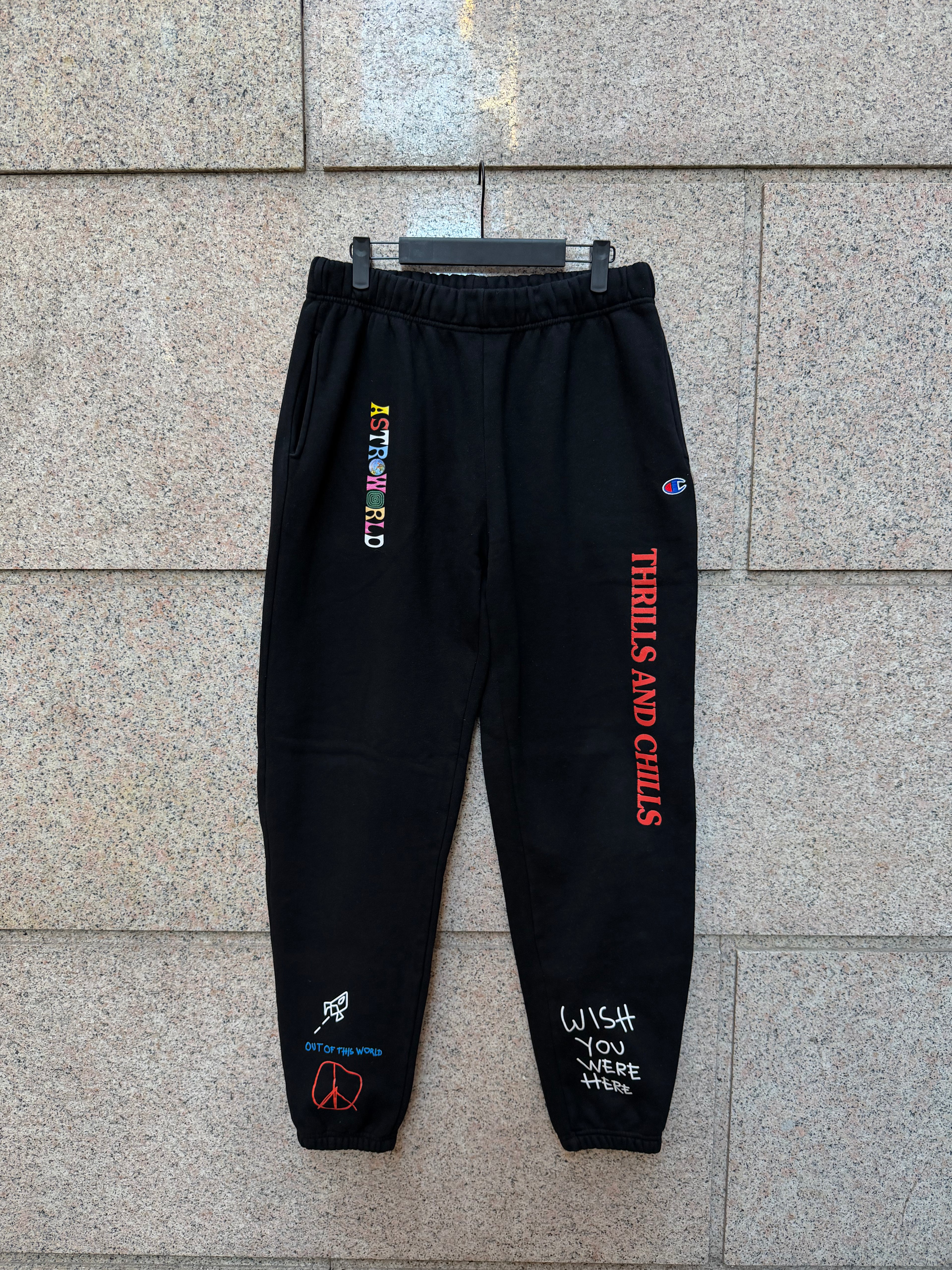 Travis Scott X Champions Jogger Black - L (USED)