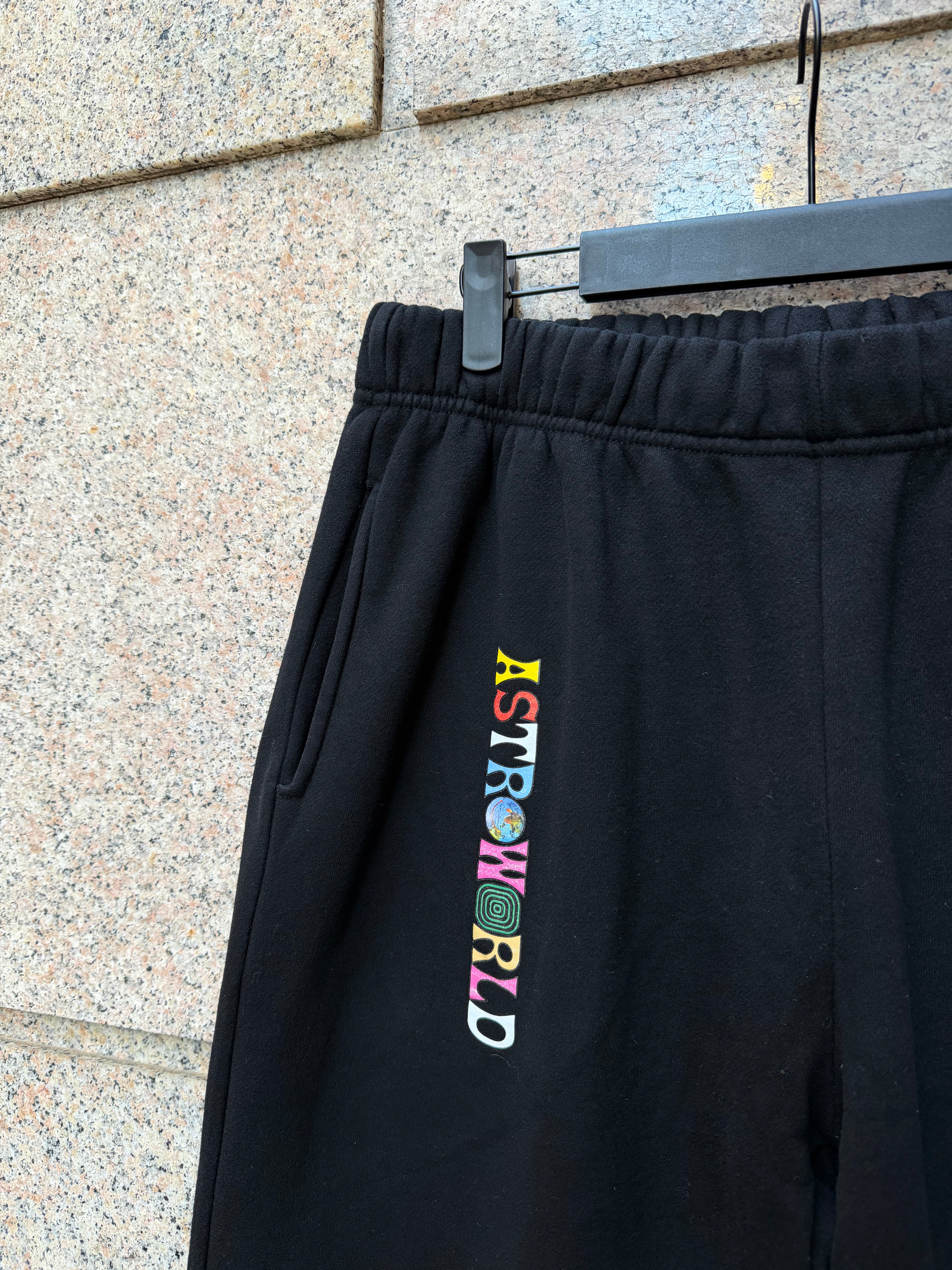 Travis Scott X Champions Jogger Black - L (USED)