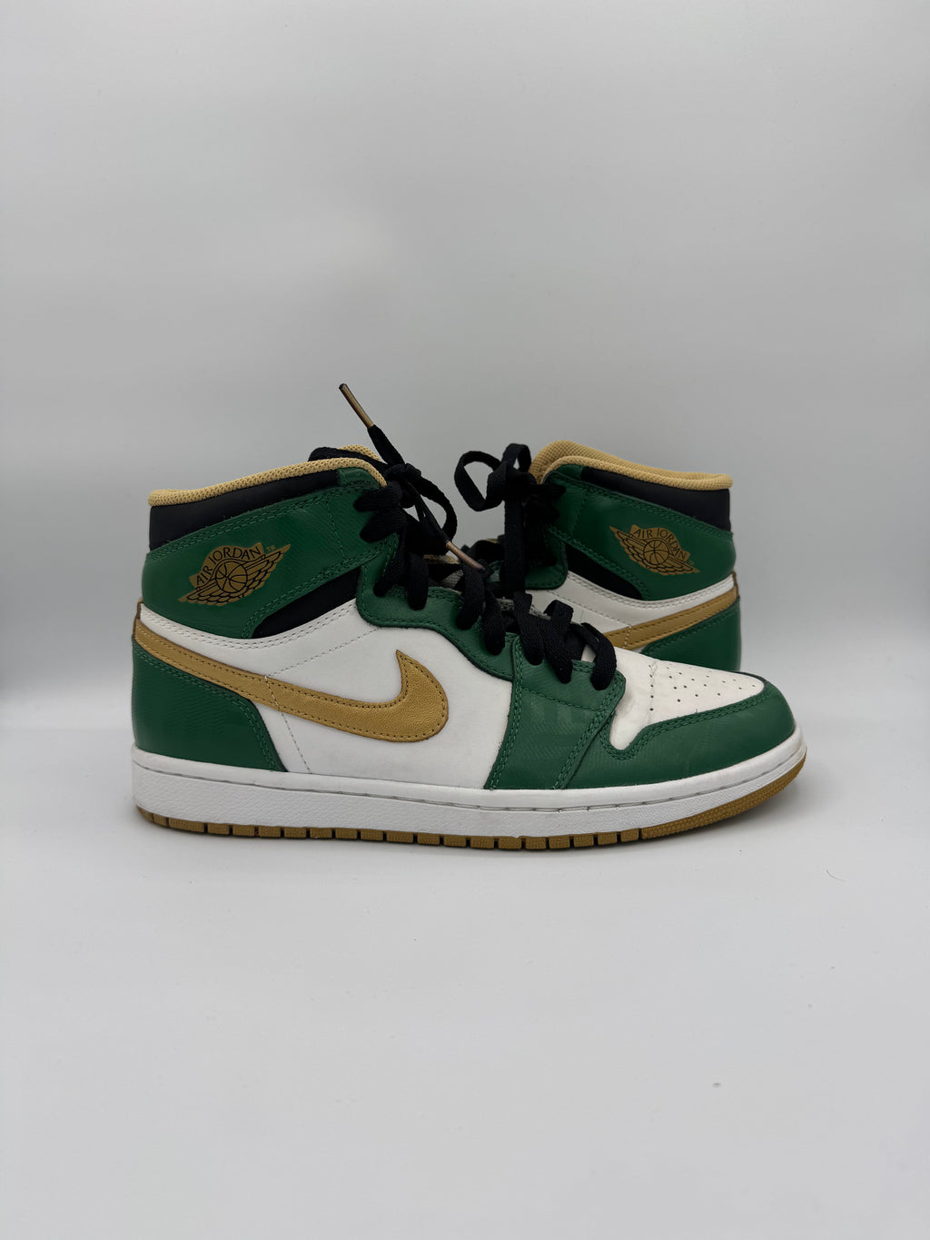 Jordan 1 OG Celtics - 42Eu (USED)