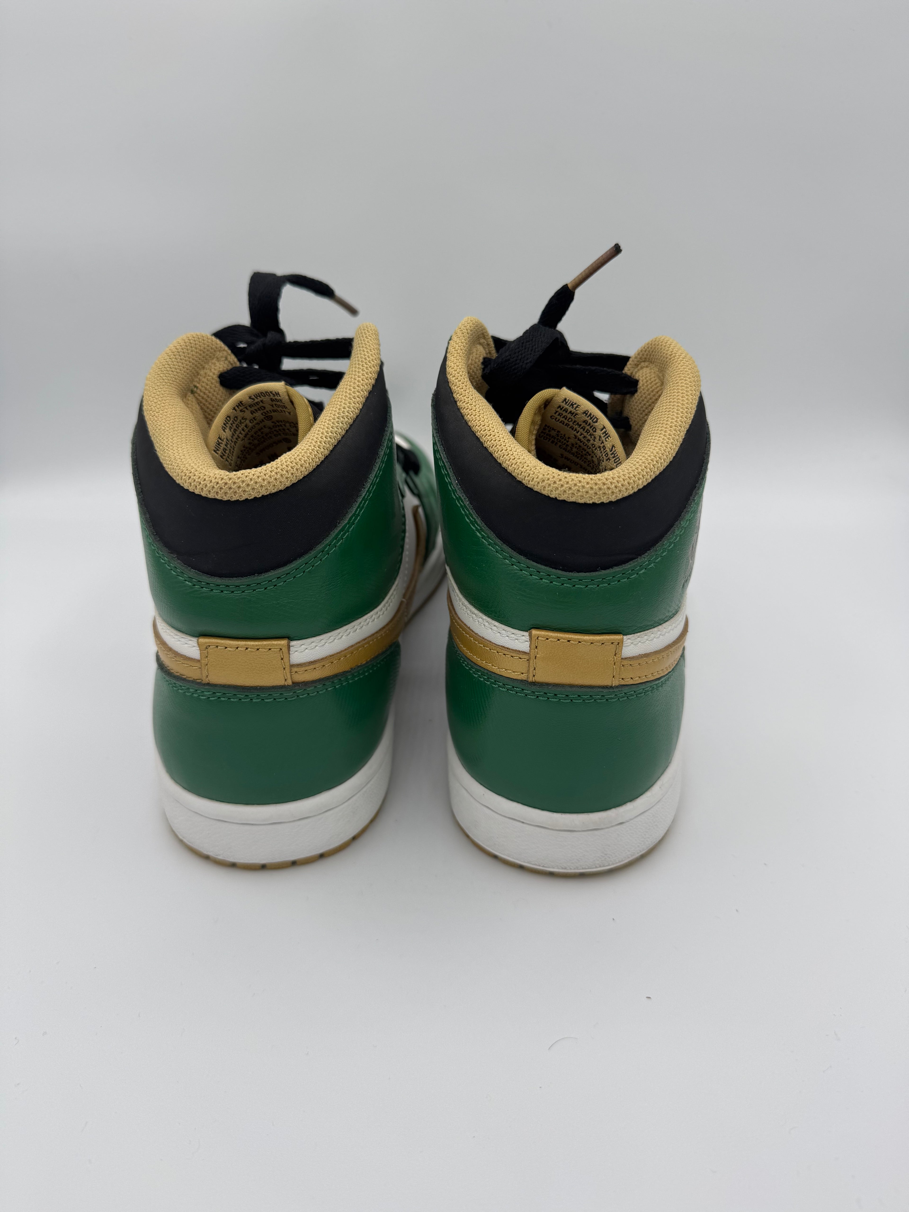 Jordan 1 OG Celtics - 42Eu (USED)