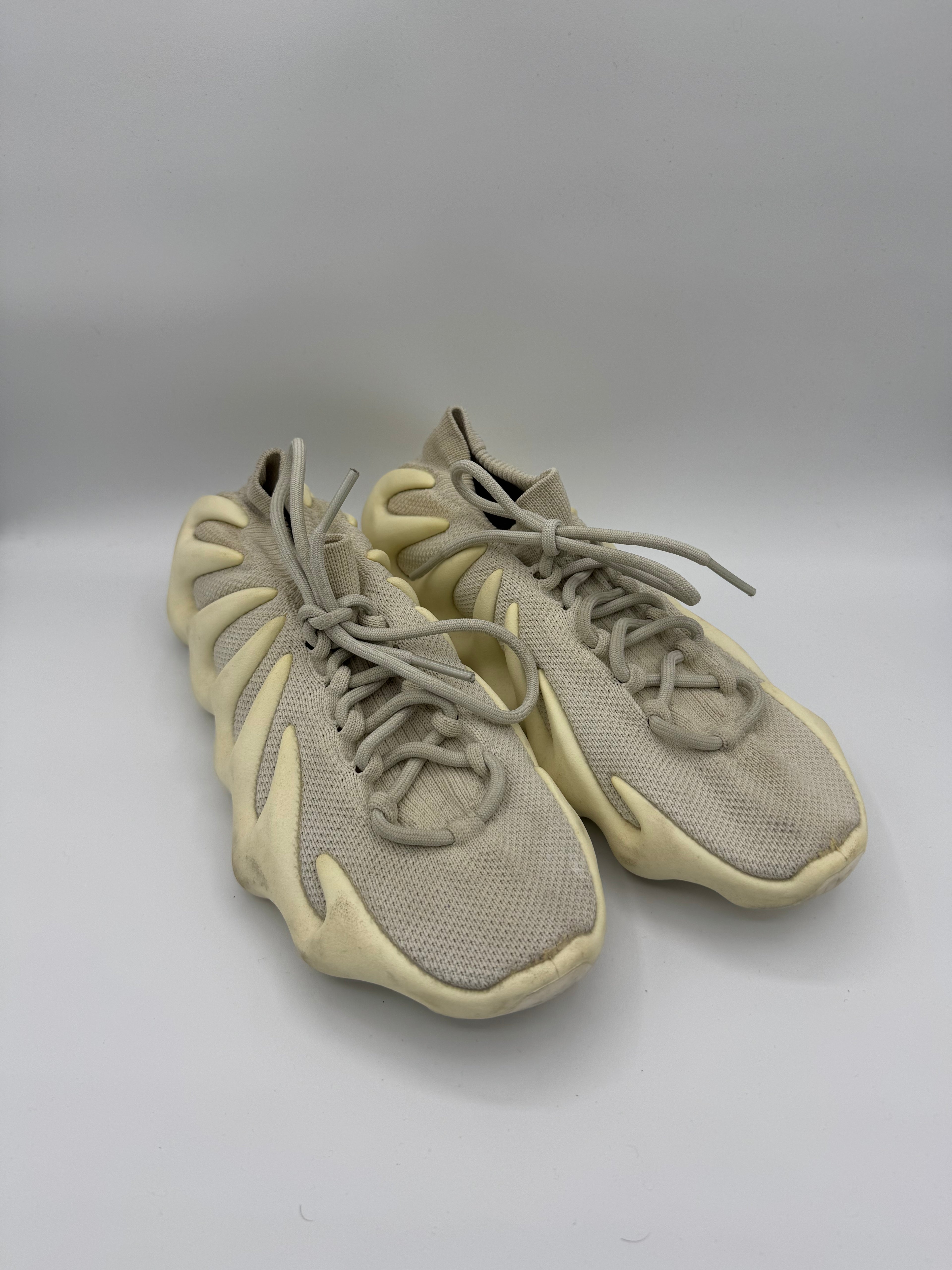Yeezy 450 Cloud White- 42,5Eu (USED)