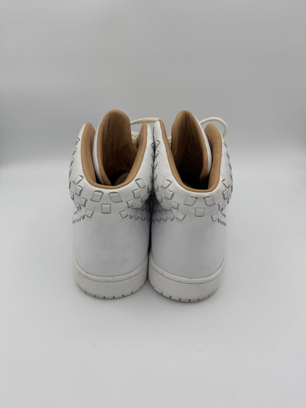 Jordan Shine White / Pure Platinum 120/500 - 43Eu (USED)