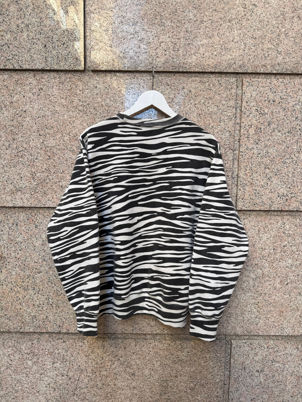 Supreme Crewneck Box Logo Zebra - S (USED)