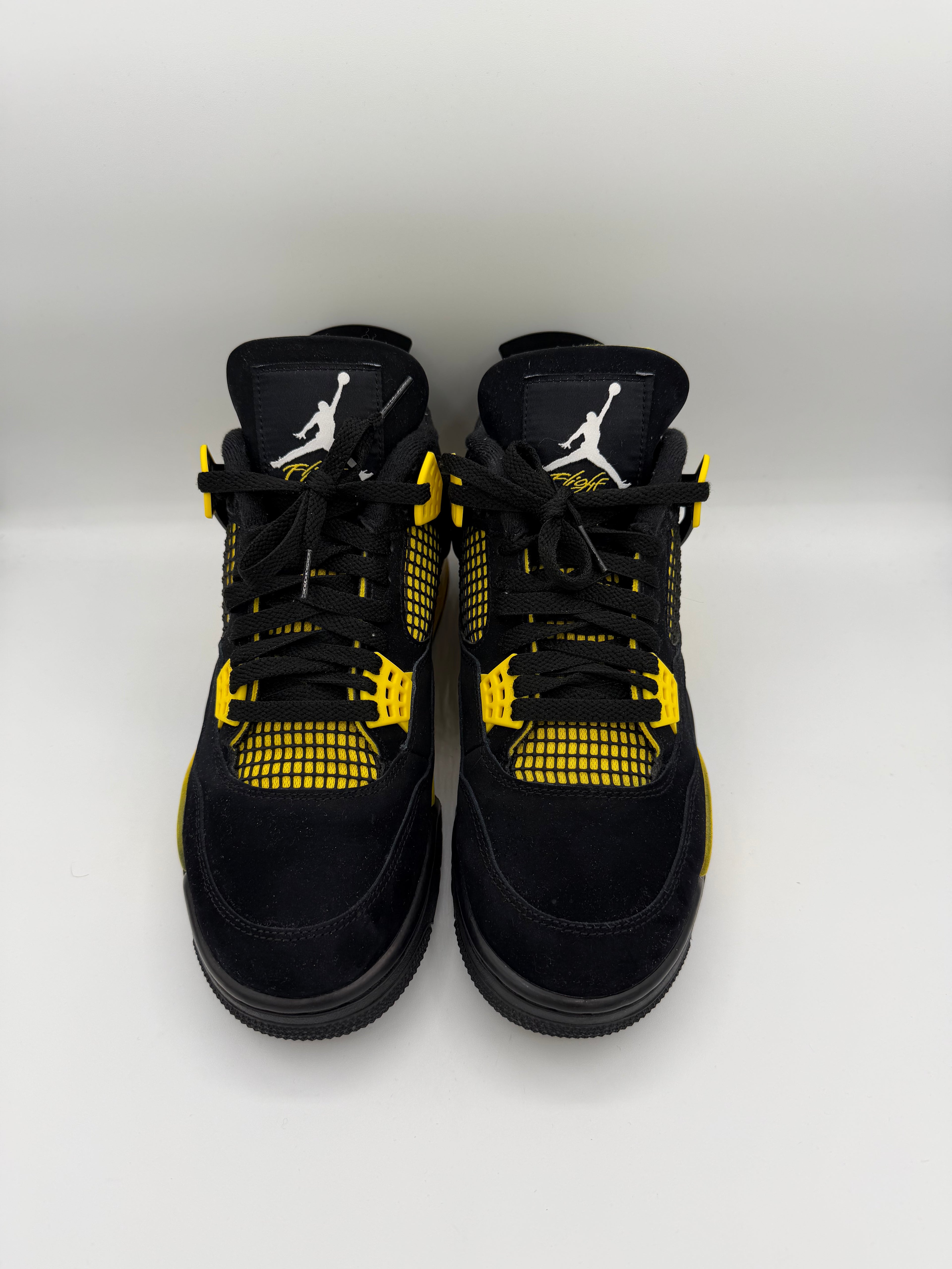 Jordan 4 Retro Thunder Yellow - 42,5Eu (USED)