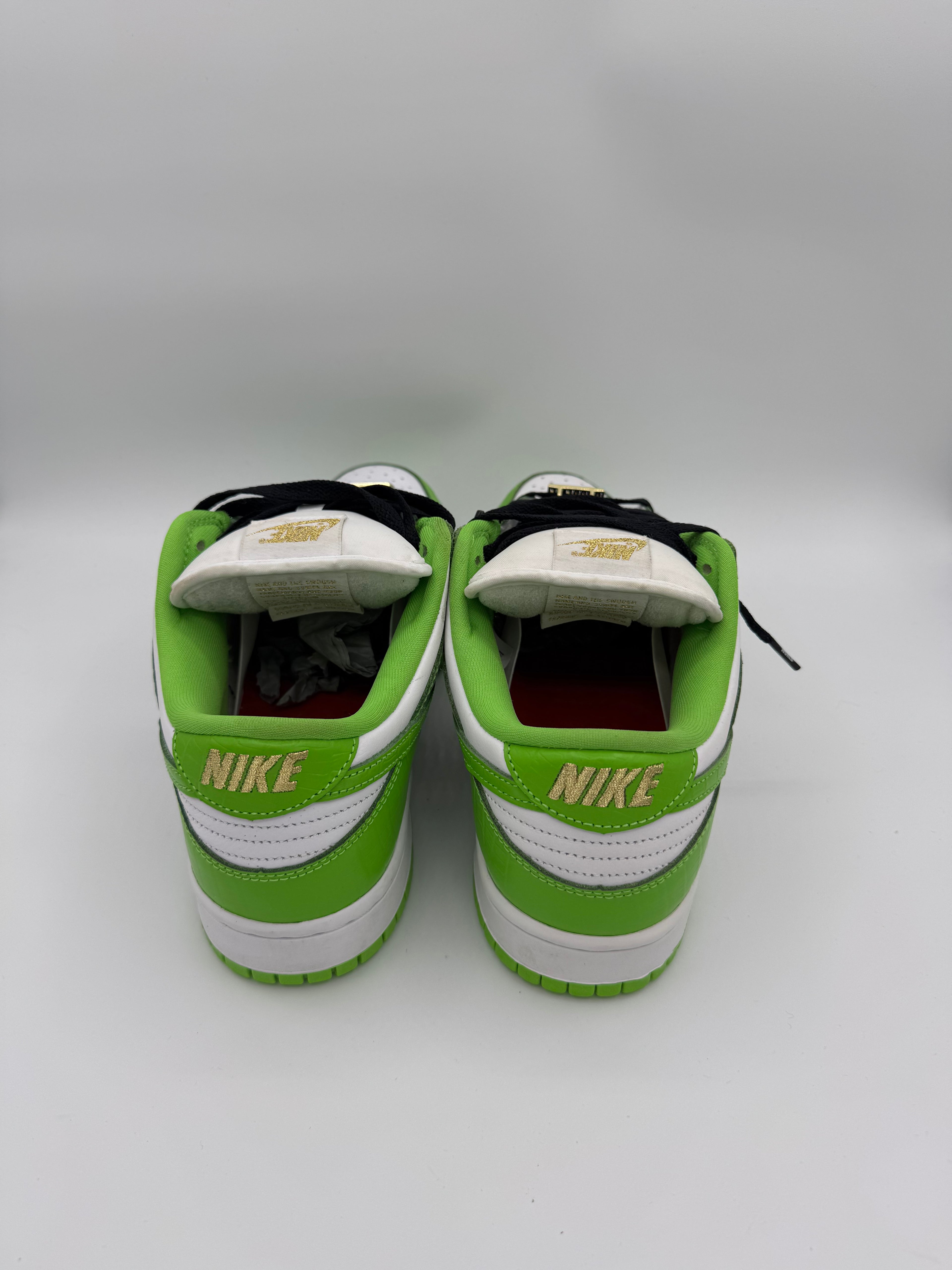 Nike SB Dunk Low Supreme Stars Mean Green - 43Eu (USED)
