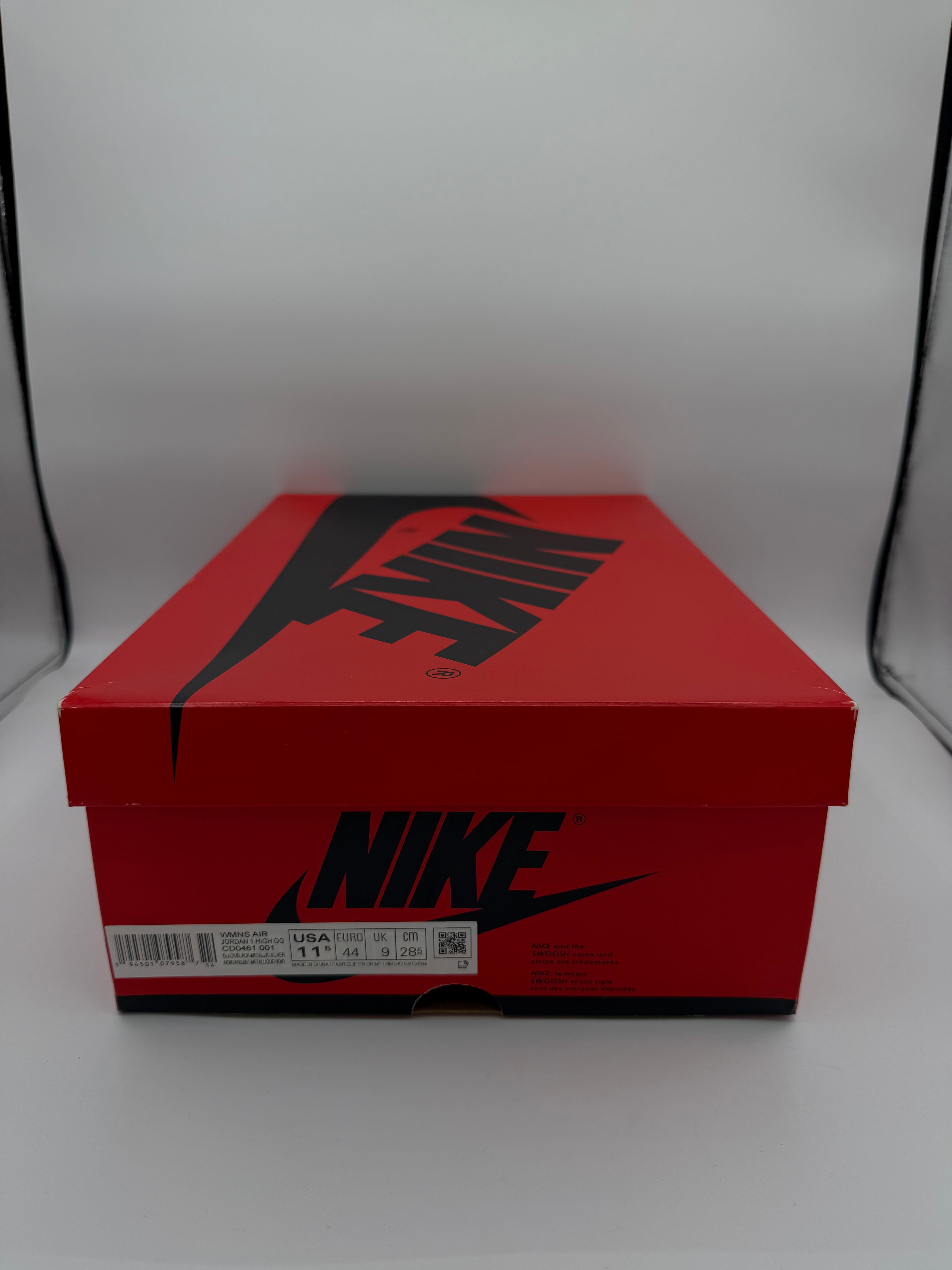 Jordan 1 Retro High Silver Toe W - 44Eu (USED)