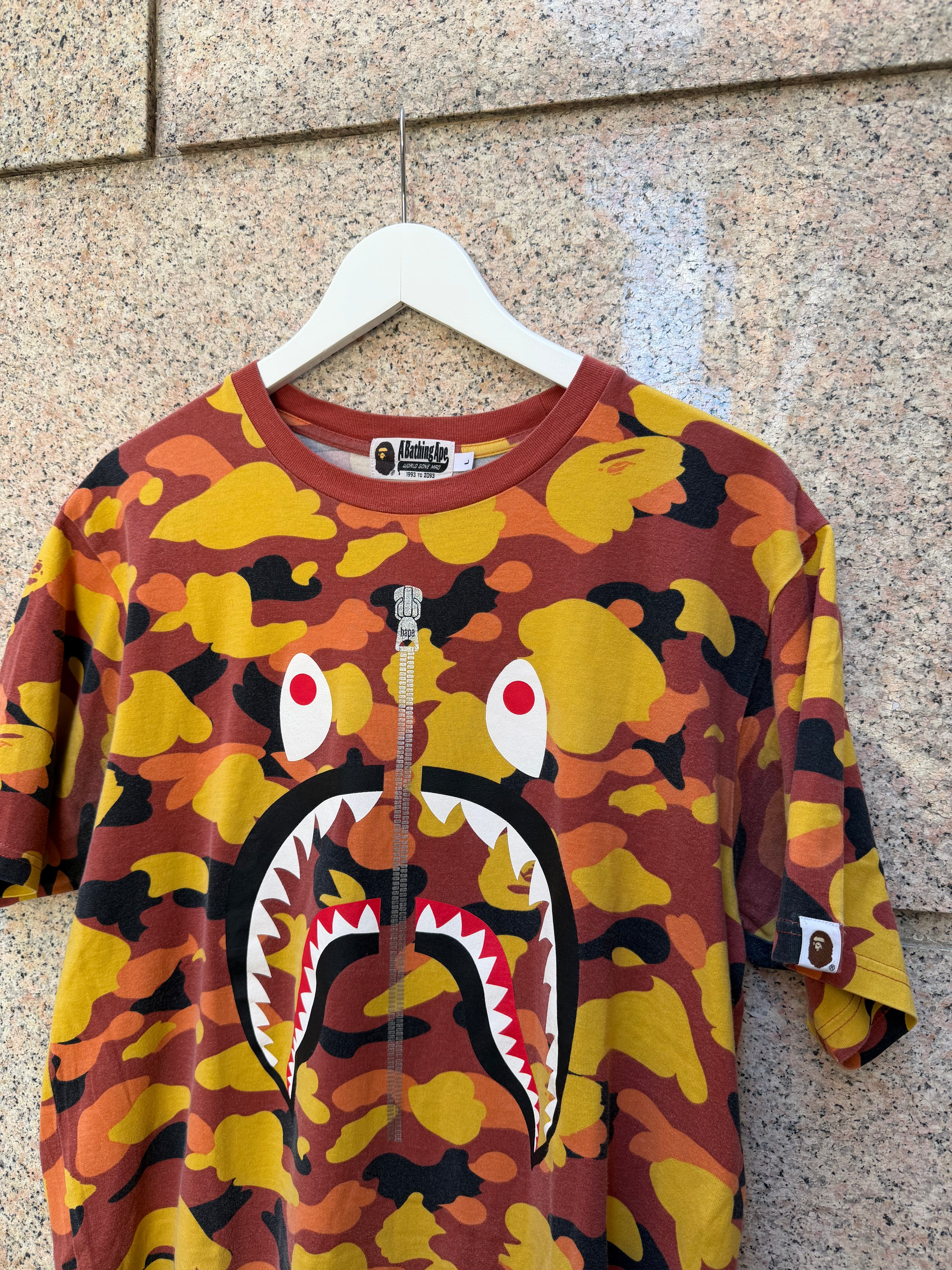 A Bathing Ape Bape Shark Orange Camo T-Shirt L (USED)