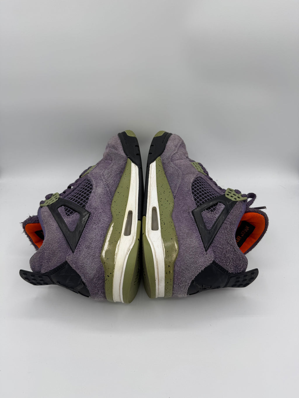 Jordan 4 Retro Canyon Purple - 40,5Eu (USED)