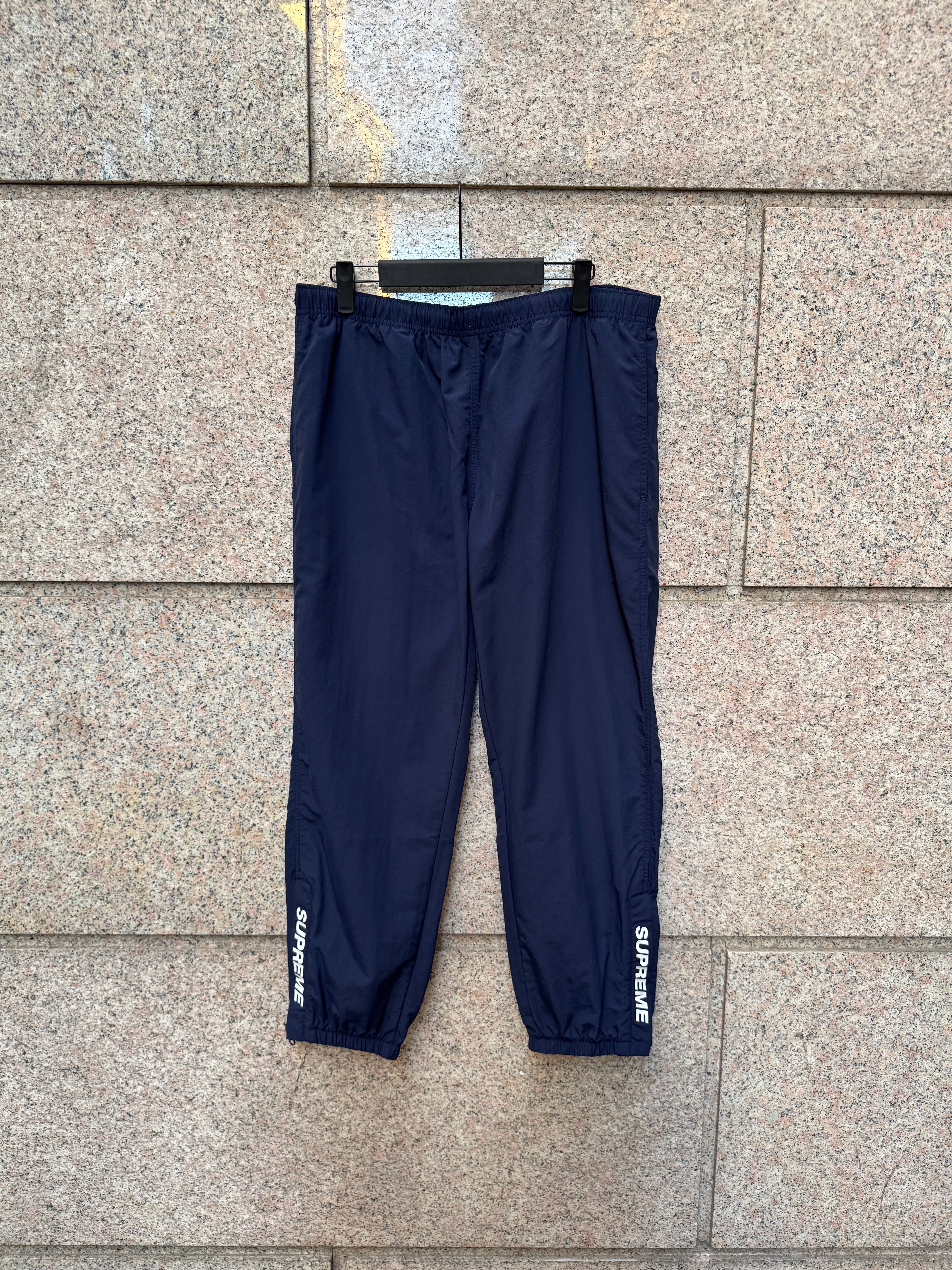 Supreme Track Pants Navy - L (USED)