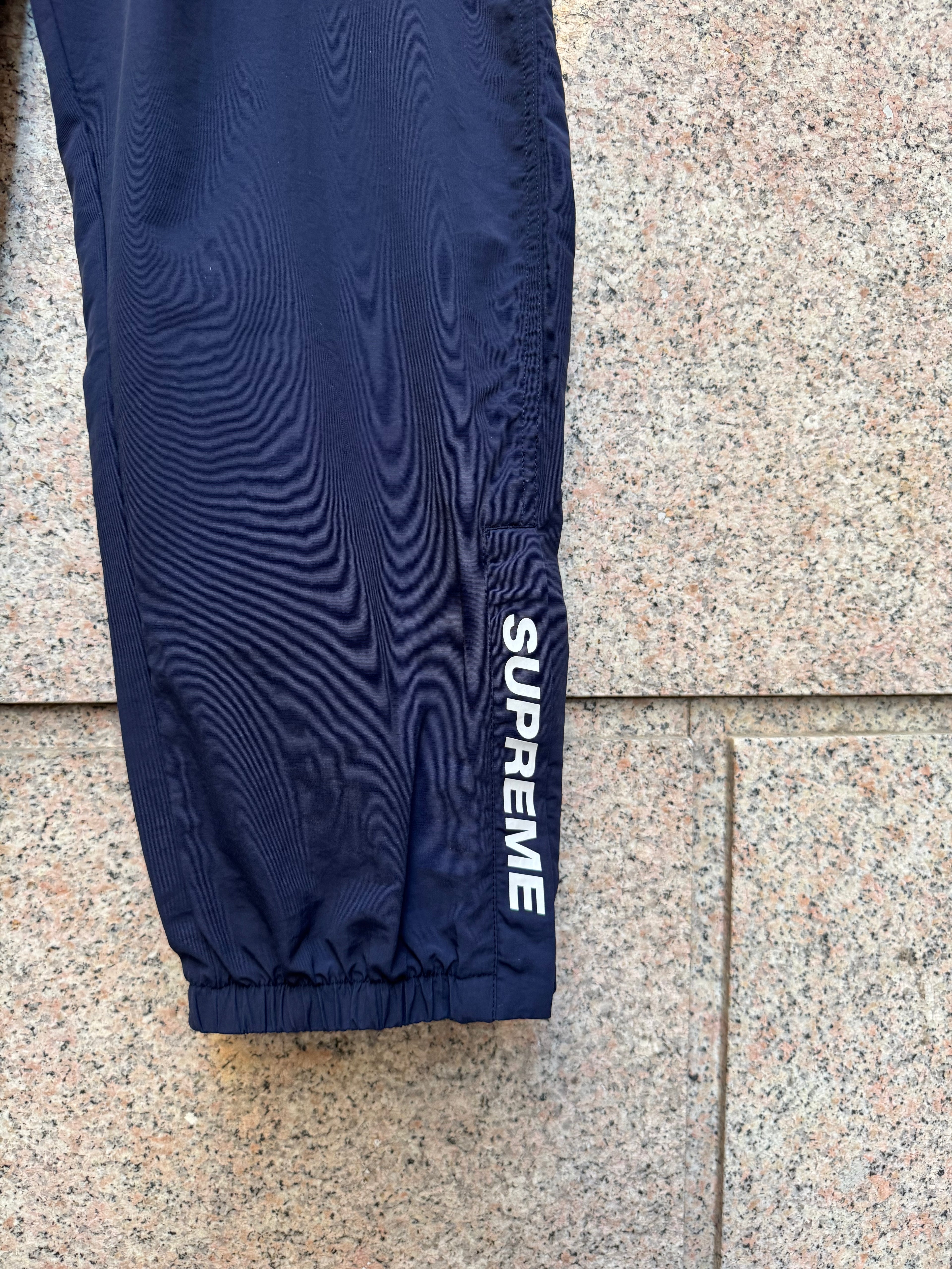 Supreme Track Pants Navy - L (USED)