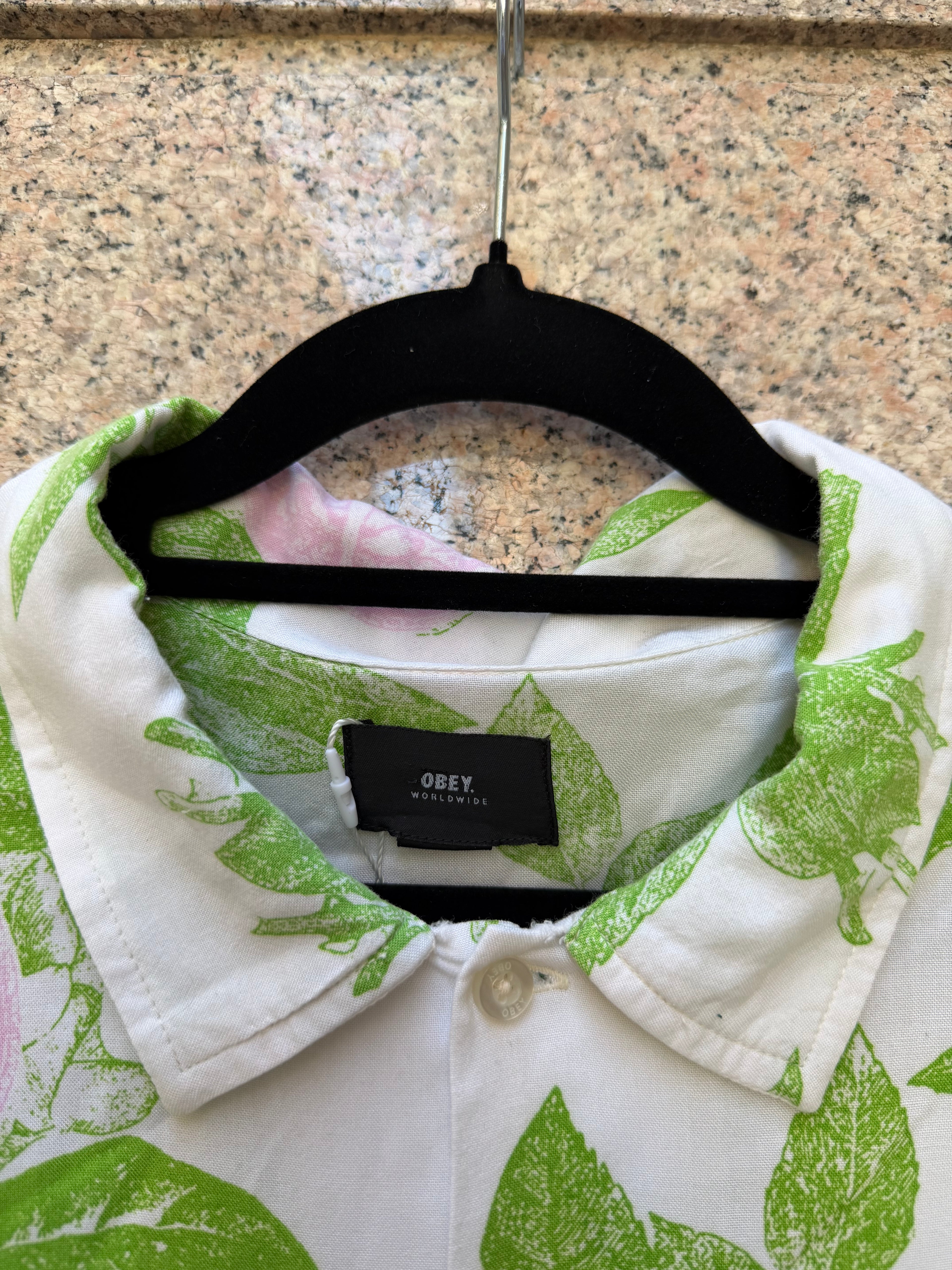 Obey Shirt - M (USED)