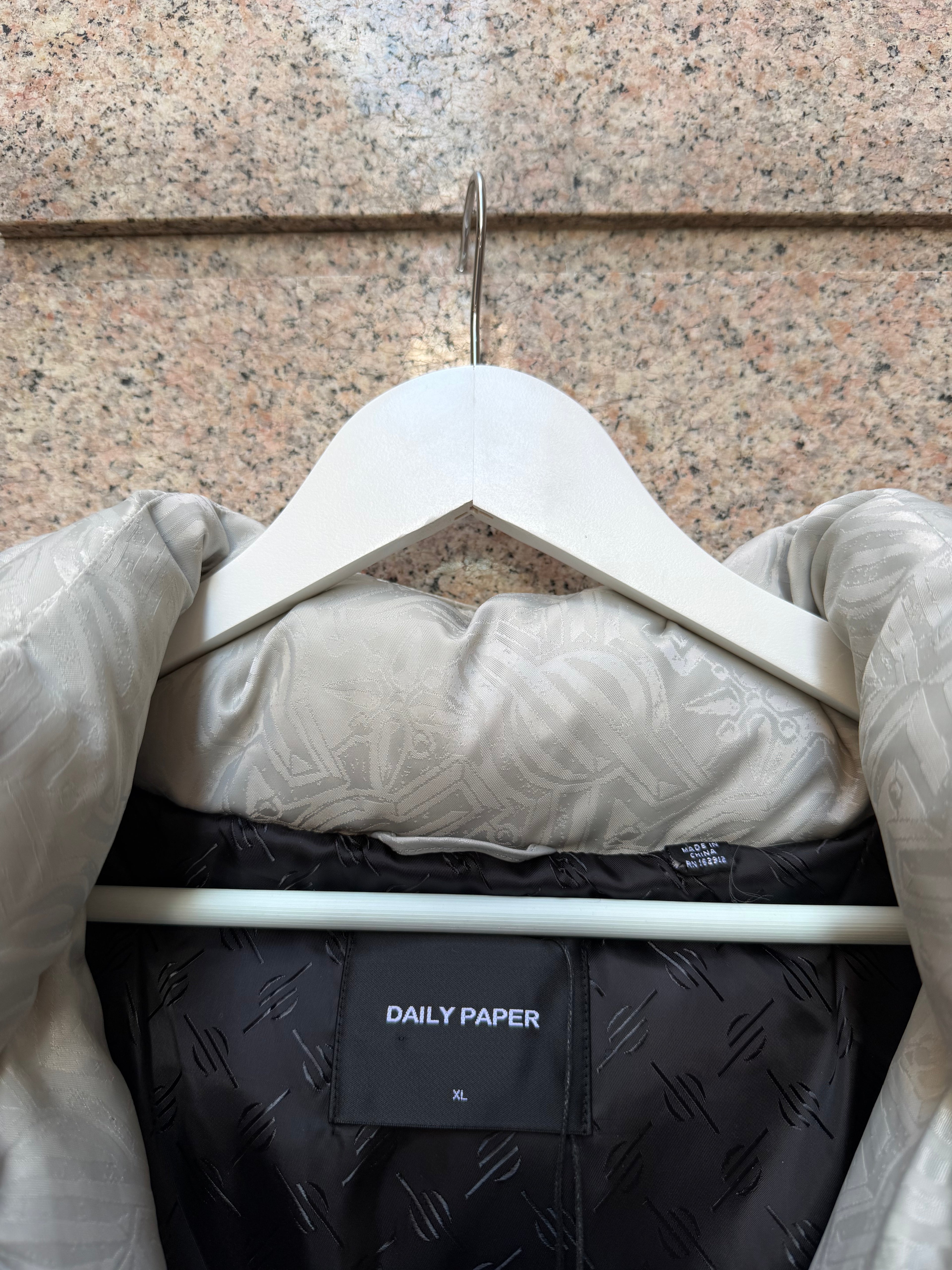 Daily Paper Puffer Silver - XL (USED)