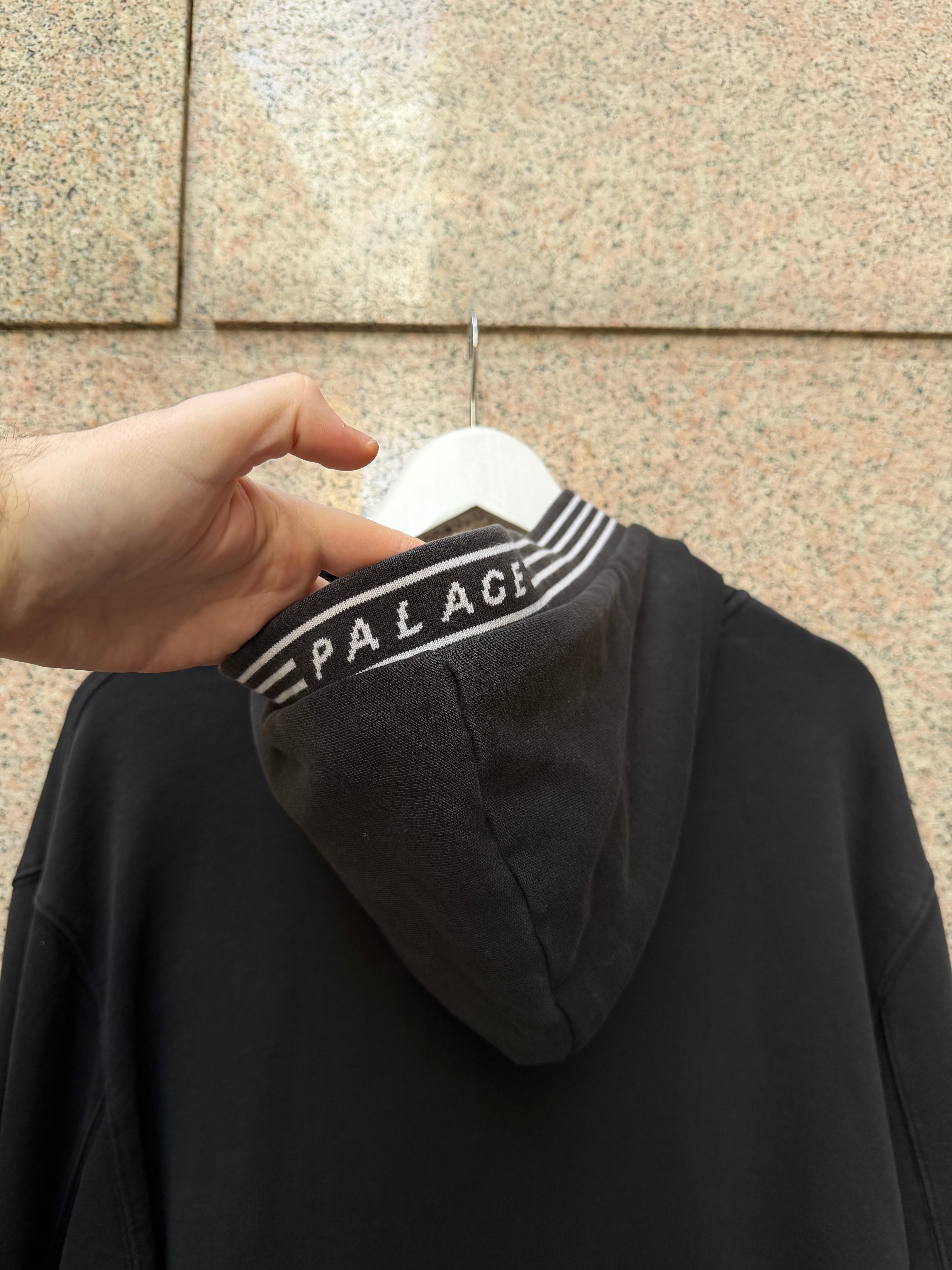 Palace P - Rib Black Hoodie - L (USED)