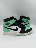 Jordan 1 Retro High OG Green Glow - 44Eu (USED)