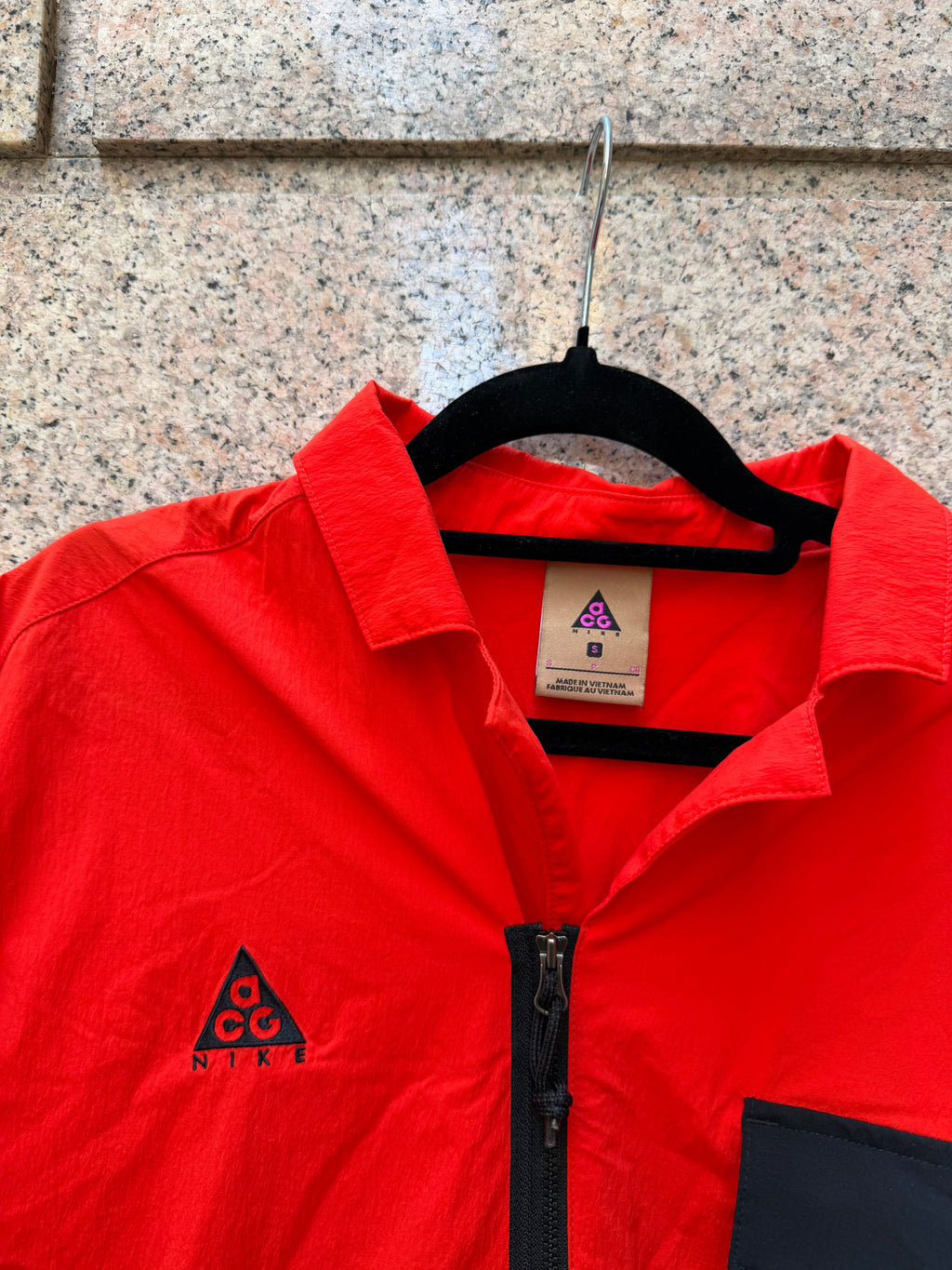 Nike ACG Utility Shirt Red - S (USED)