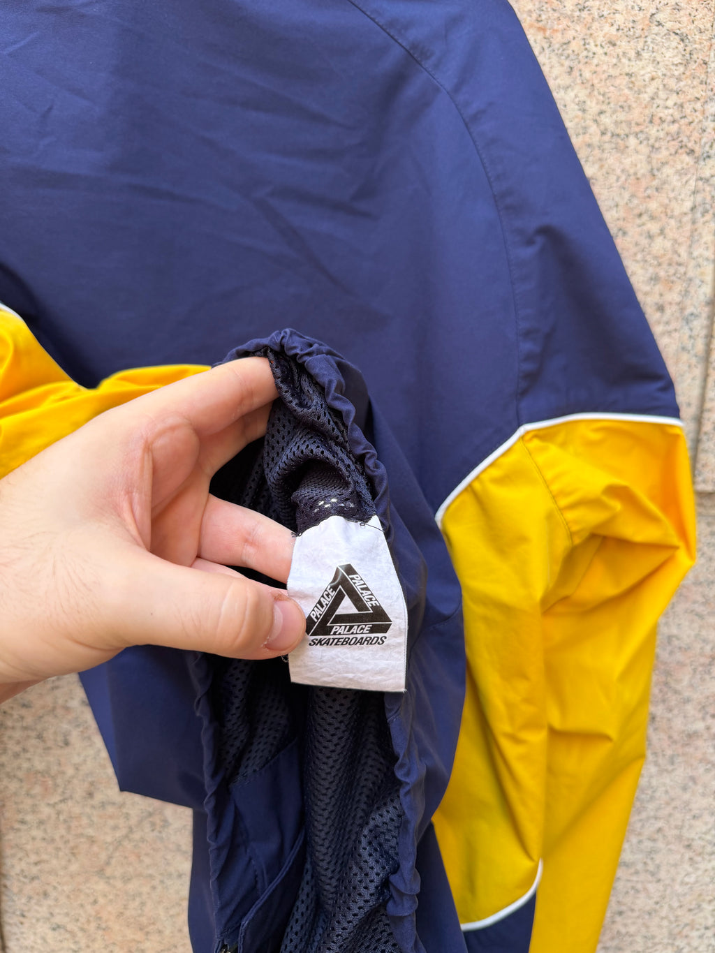 Palace Palmat Shell Jacket Navy Yellow SS24 - M (USED)