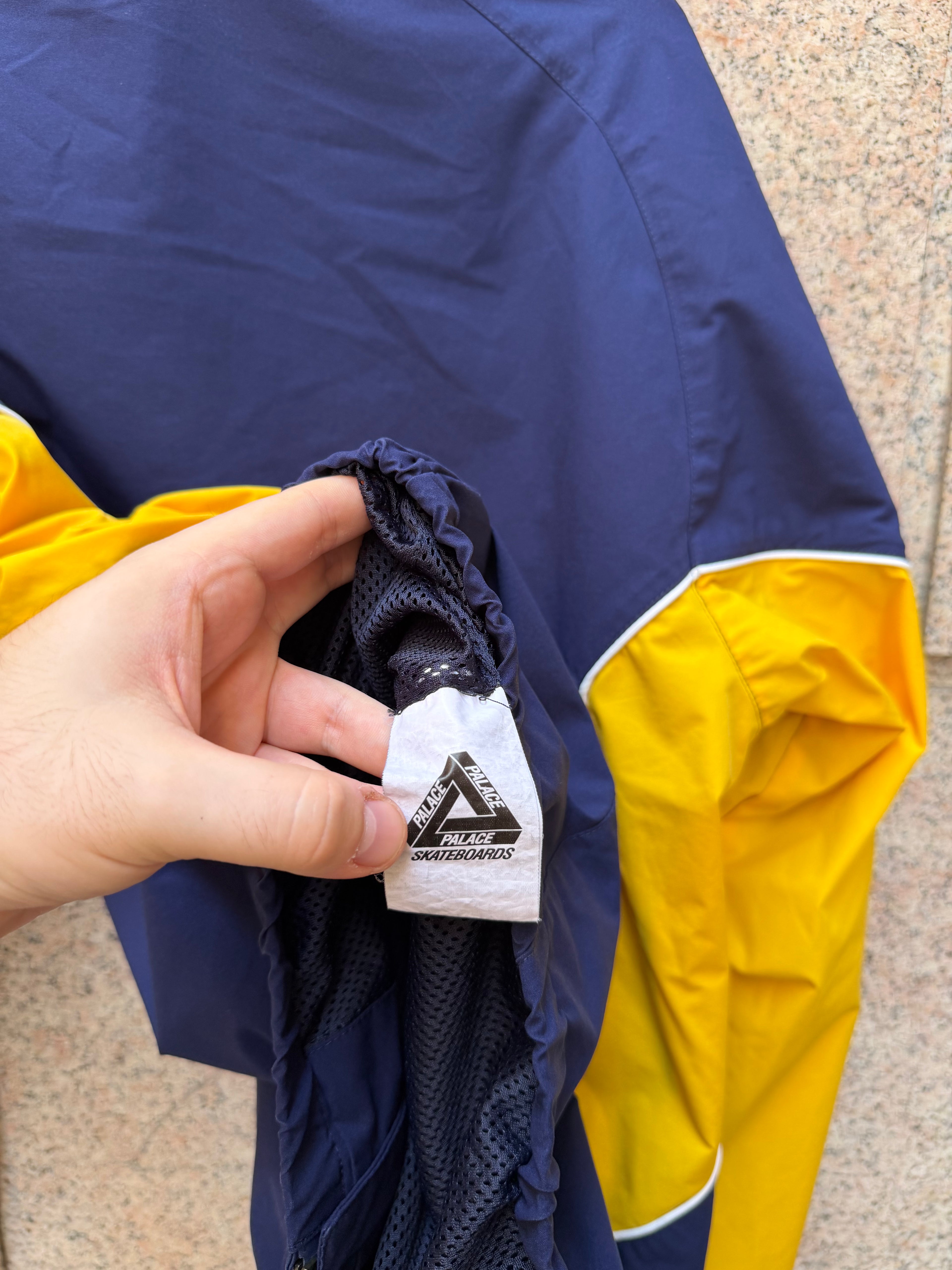 Palace Palmat Shell Jacket Navy Yellow SS24 - M (USED)