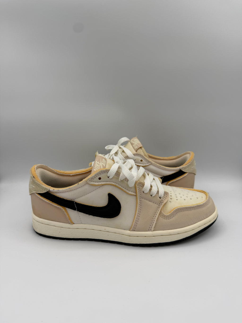 Jordan 1 Retro Low OG EX Coconut Milk - 40,5Eu (USED)