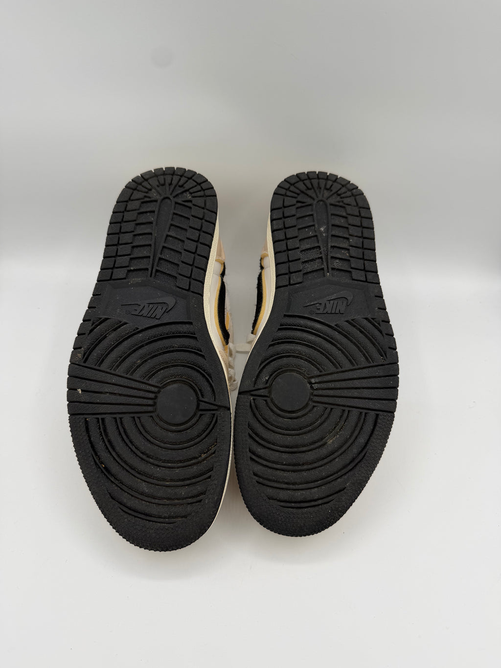 Jordan 1 Retro Low OG EX Coconut Milk - 40,5Eu (USED)