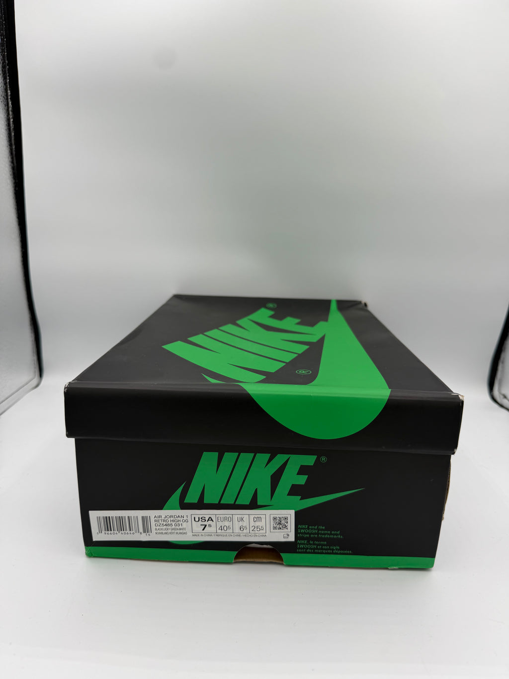 Jordan 1 Retro High OG Lucky Green - 40,5Eu (USED)