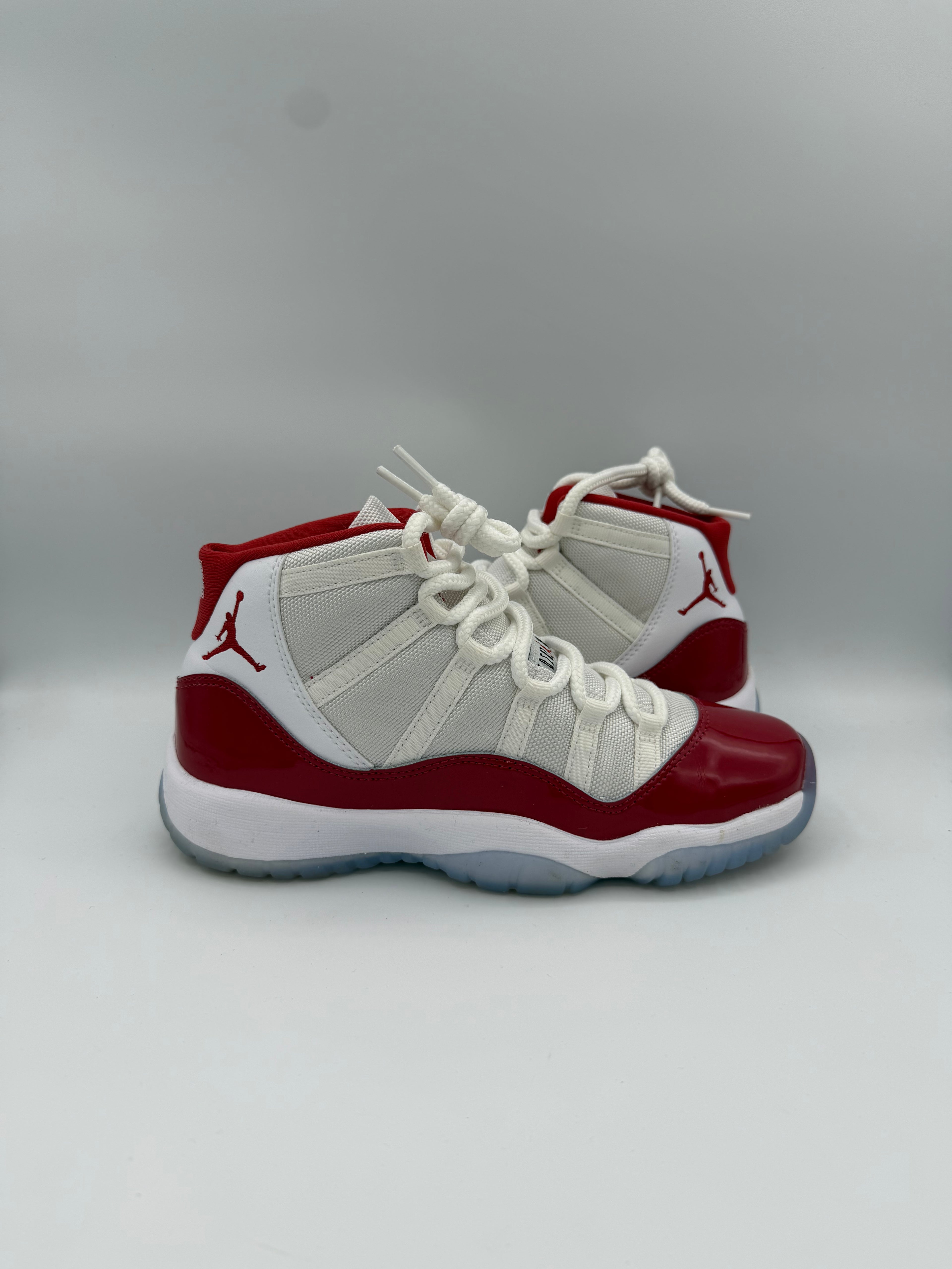 Jordan 11 Retro Cherry - 38GS (USED)