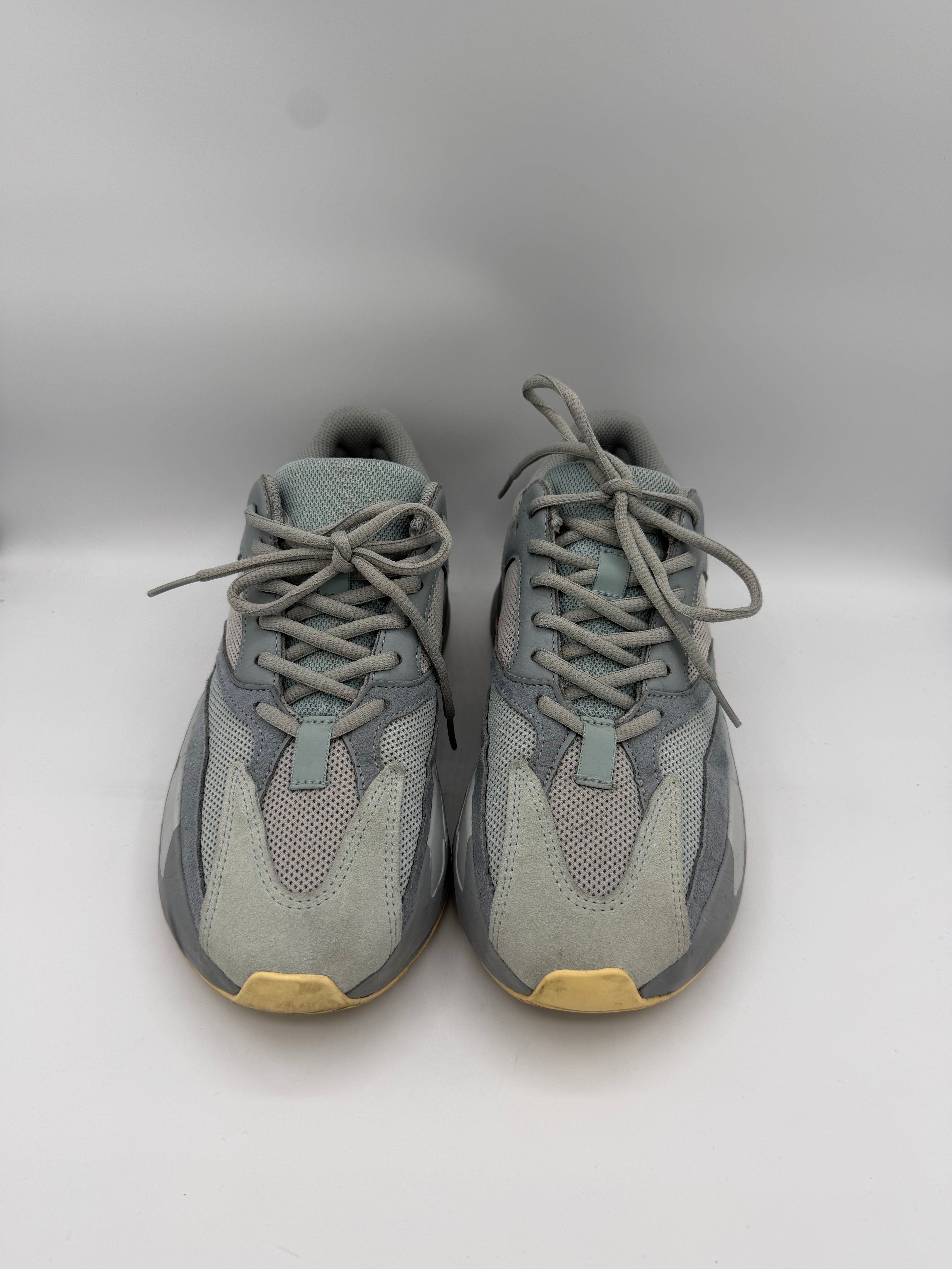 Yeezy Boost 700 Inertia - 40,5Eu (USED)