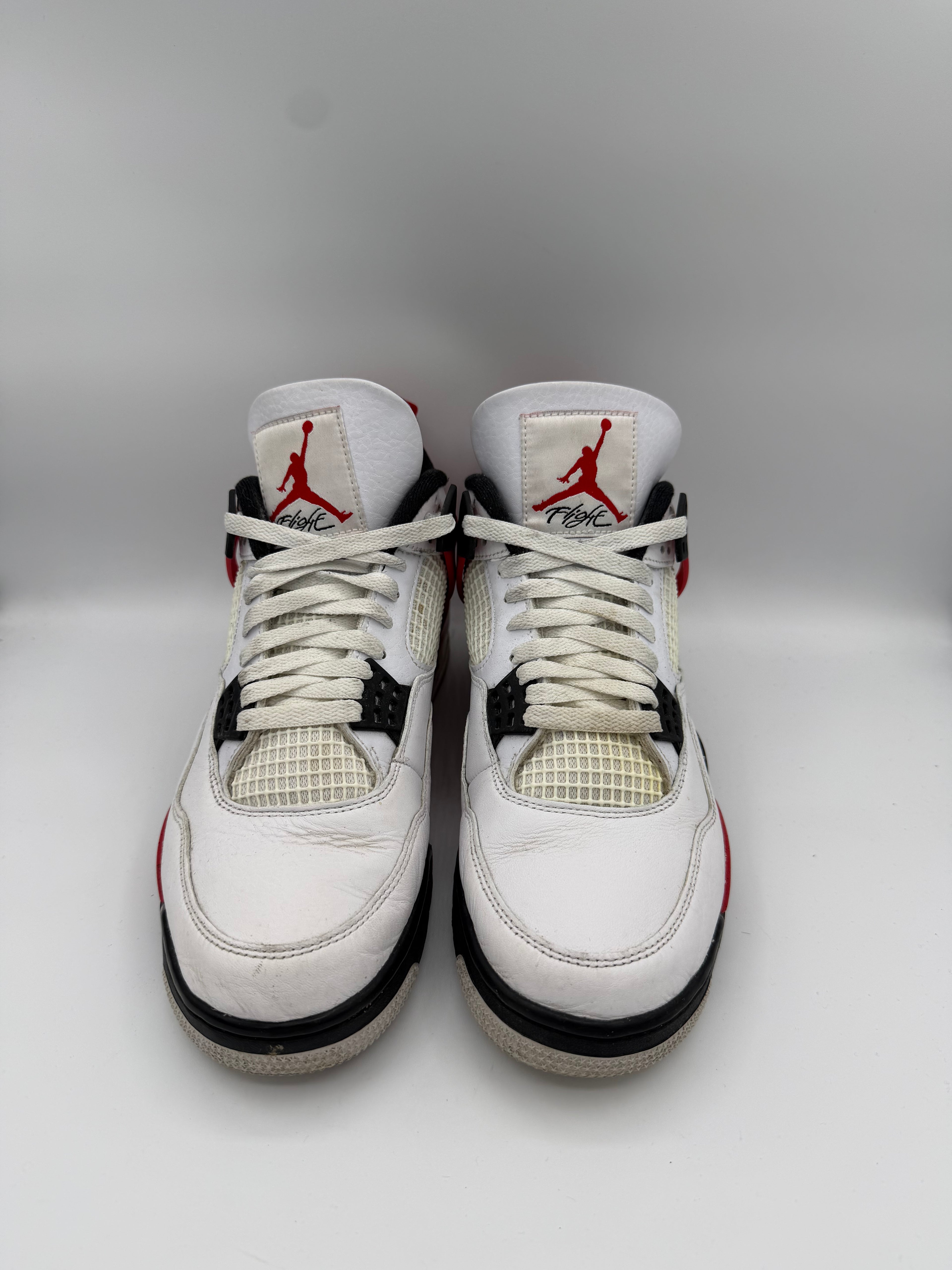 Jordan 4 Red Cement - 43Eu (USED)