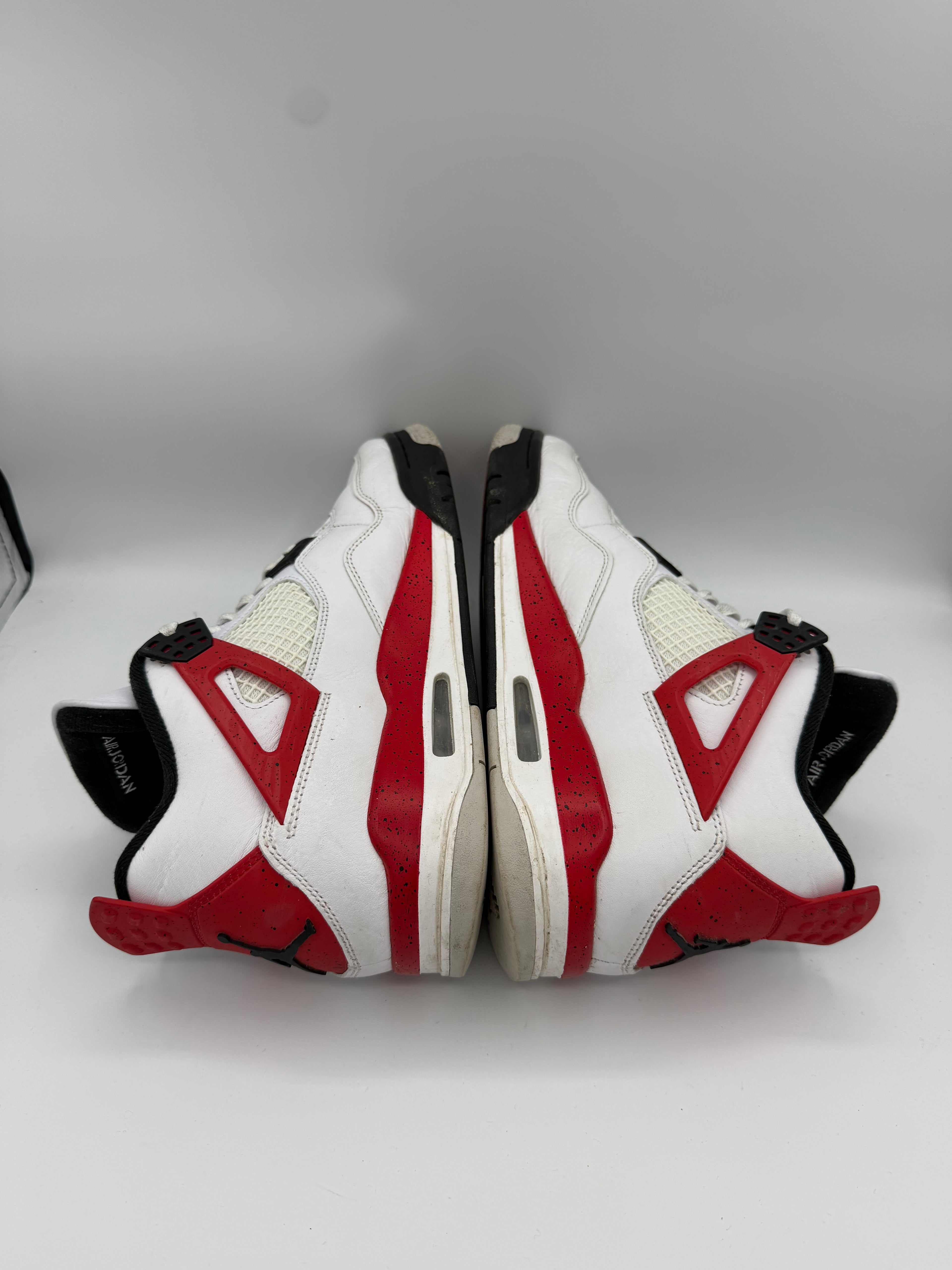 Jordan 4 Red Cement - 43Eu (USED)