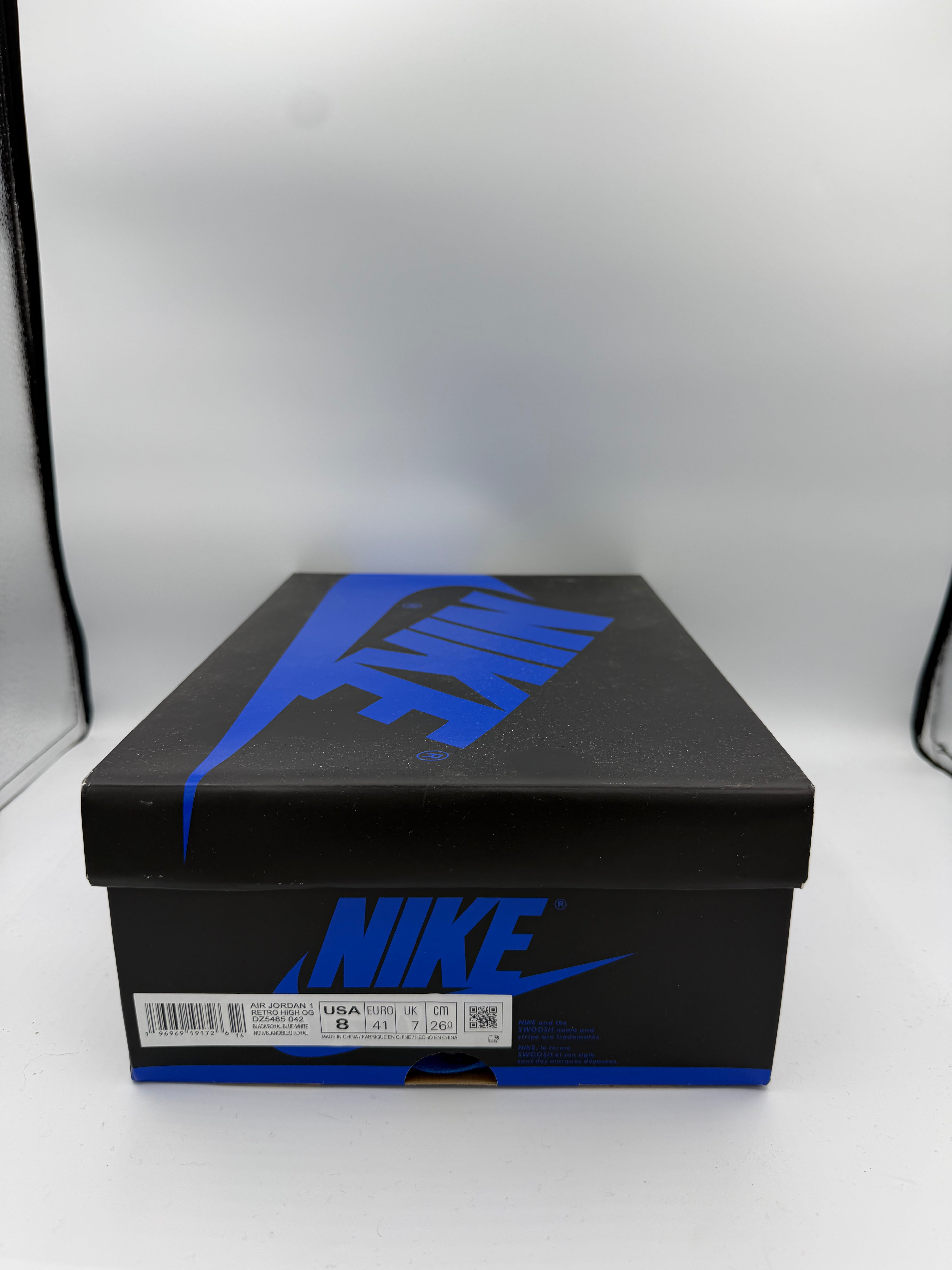 Jordan 1 Retro High OG Royal Reimagined - 41Eu (USED)