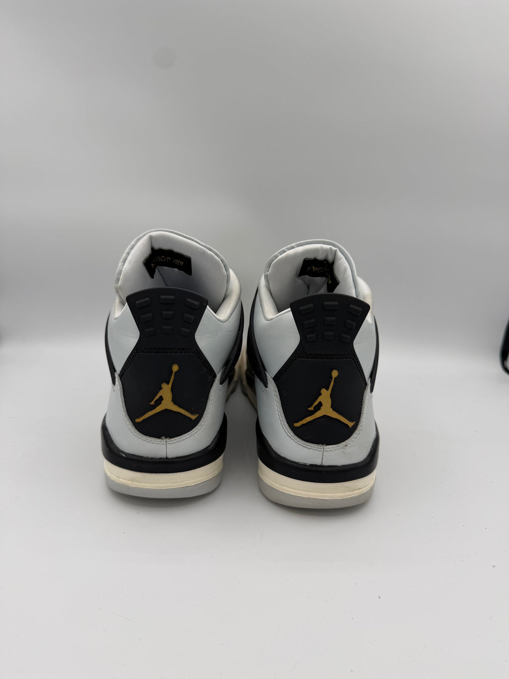Jordan 4 Retro Platinum Gold (GS) - 40Eu (USED)