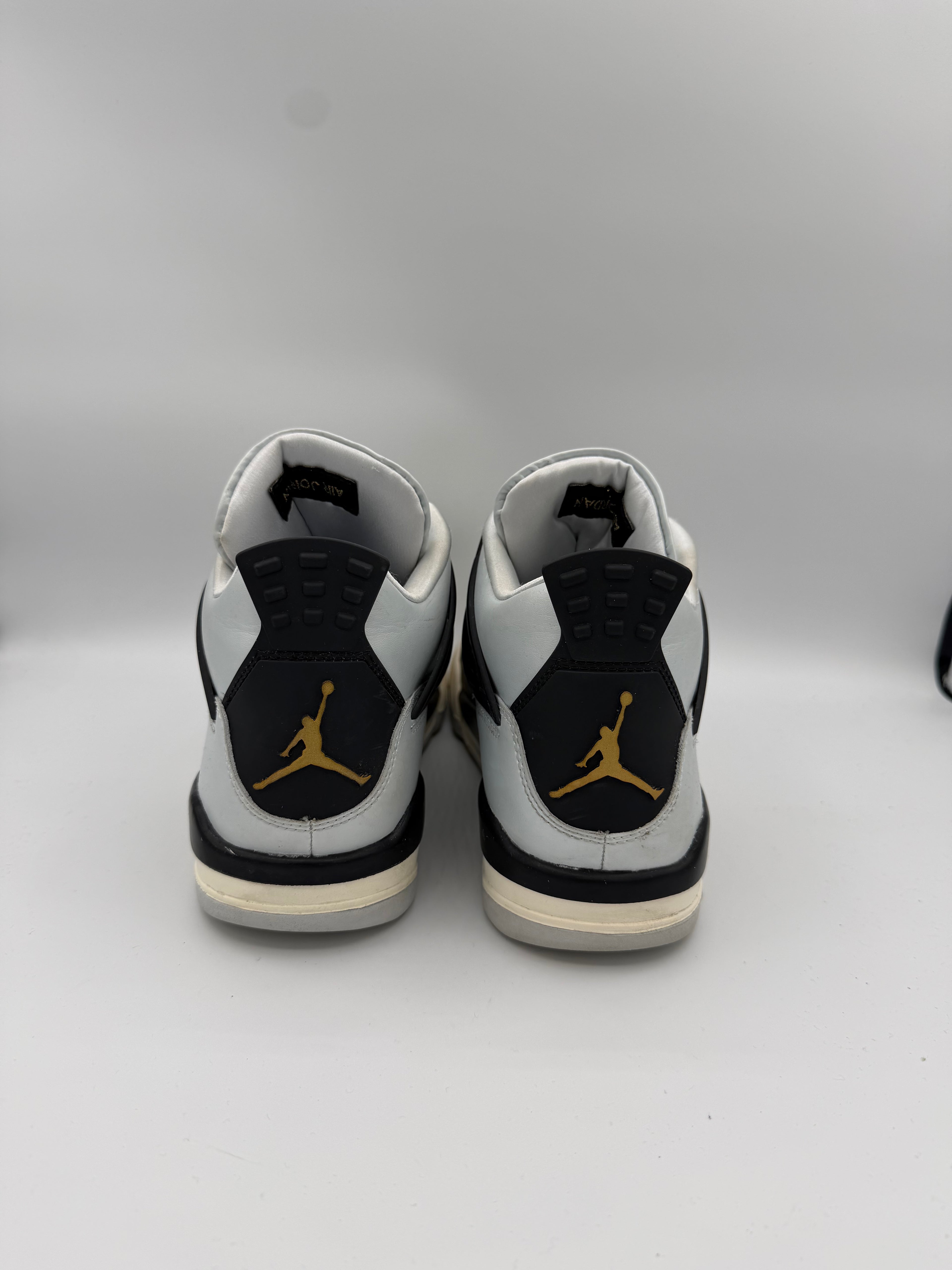 Jordan 4 Retro Platinum Gold (GS) - 40Eu (USED)