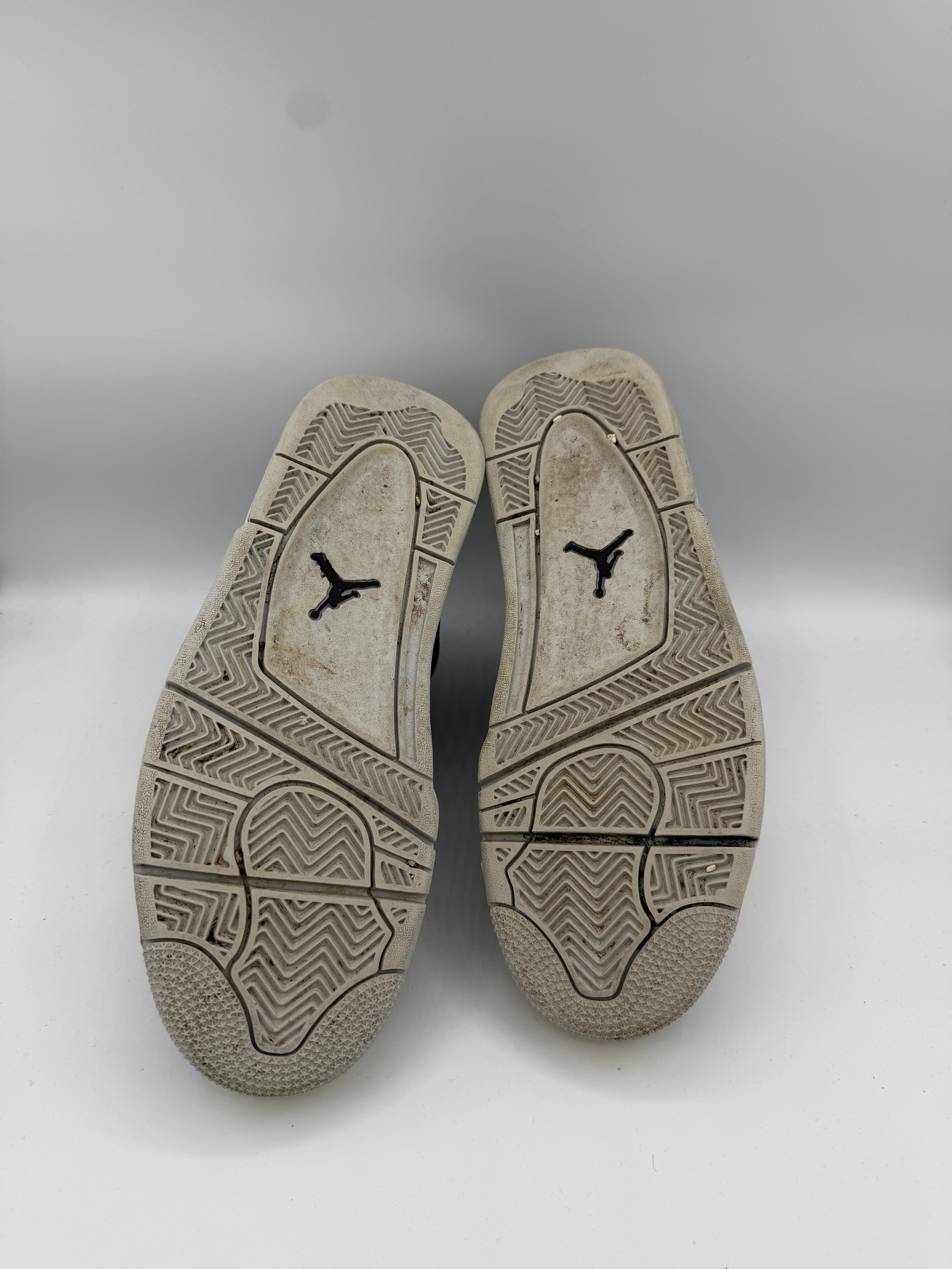 Jordan 4 Retro Platinum Gold (GS) - 40Eu (USED)