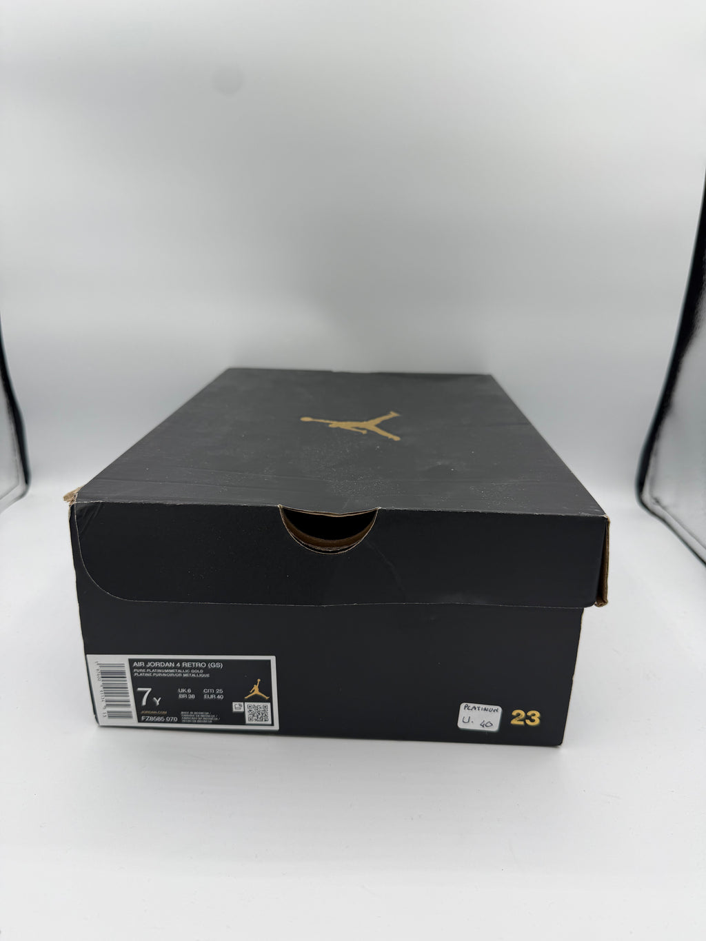 Jordan 4 Retro Platinum Gold (GS) - 40Eu (USED)