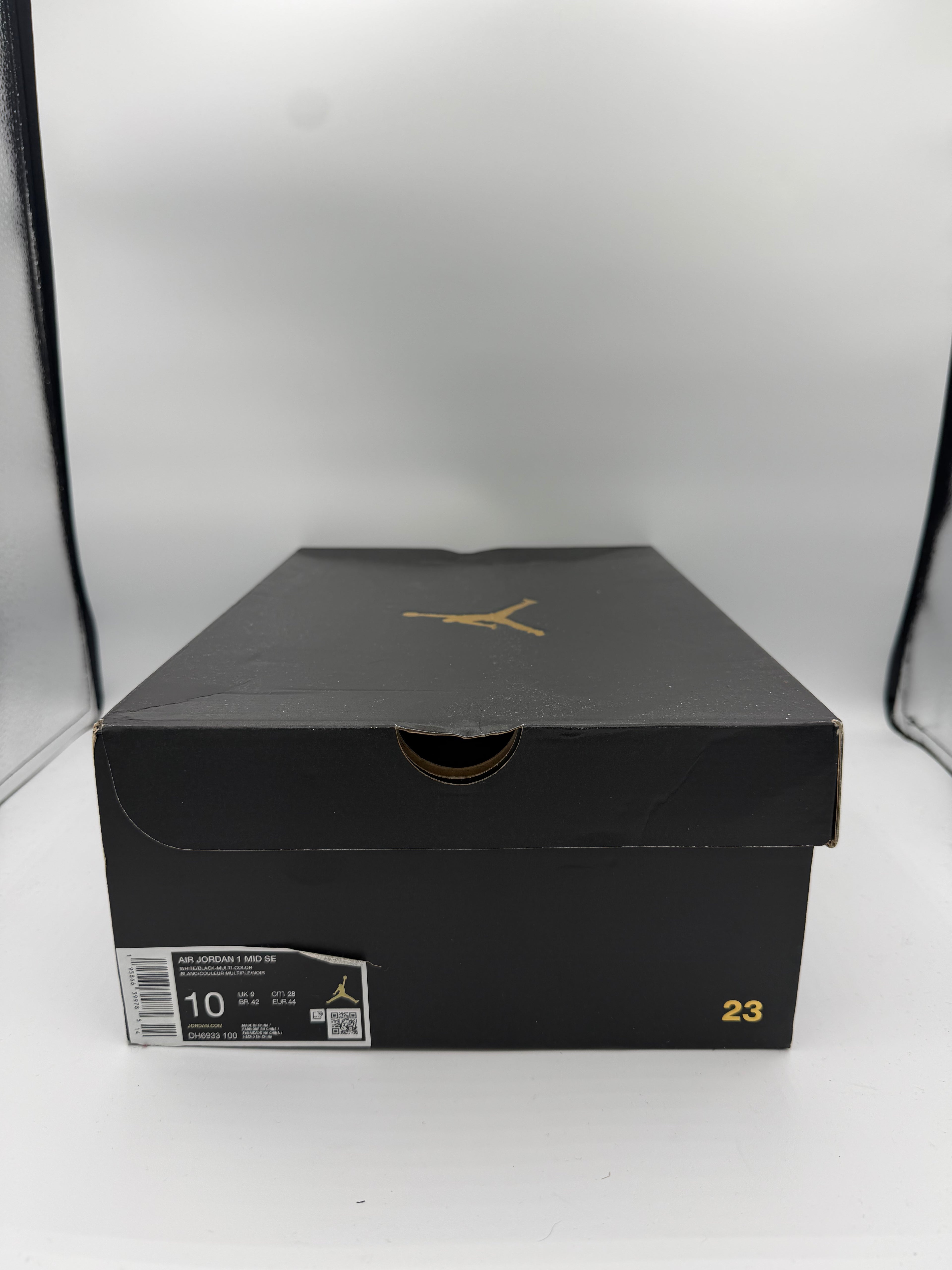 Jordan 1 Mid Diamond Shorts - 44Eu (USED)