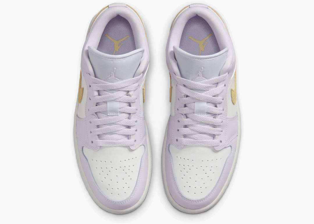 Jordan 1 Low Barely Grape W