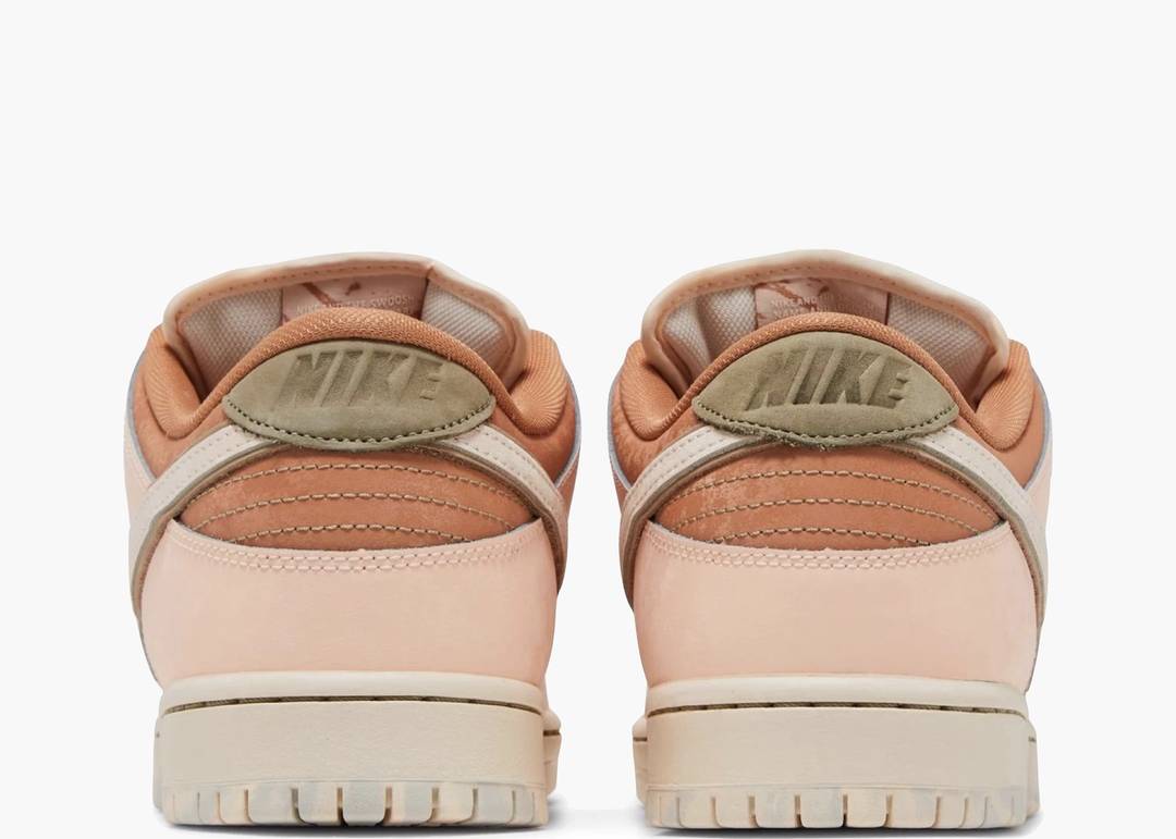 Nike SB Dunk Low Trocadéro Gardens