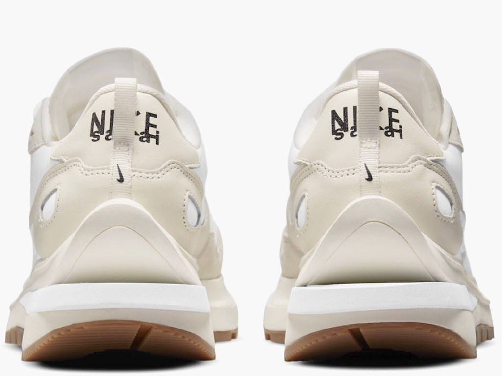 Nike Vaporwaffle sacai Sail Gum