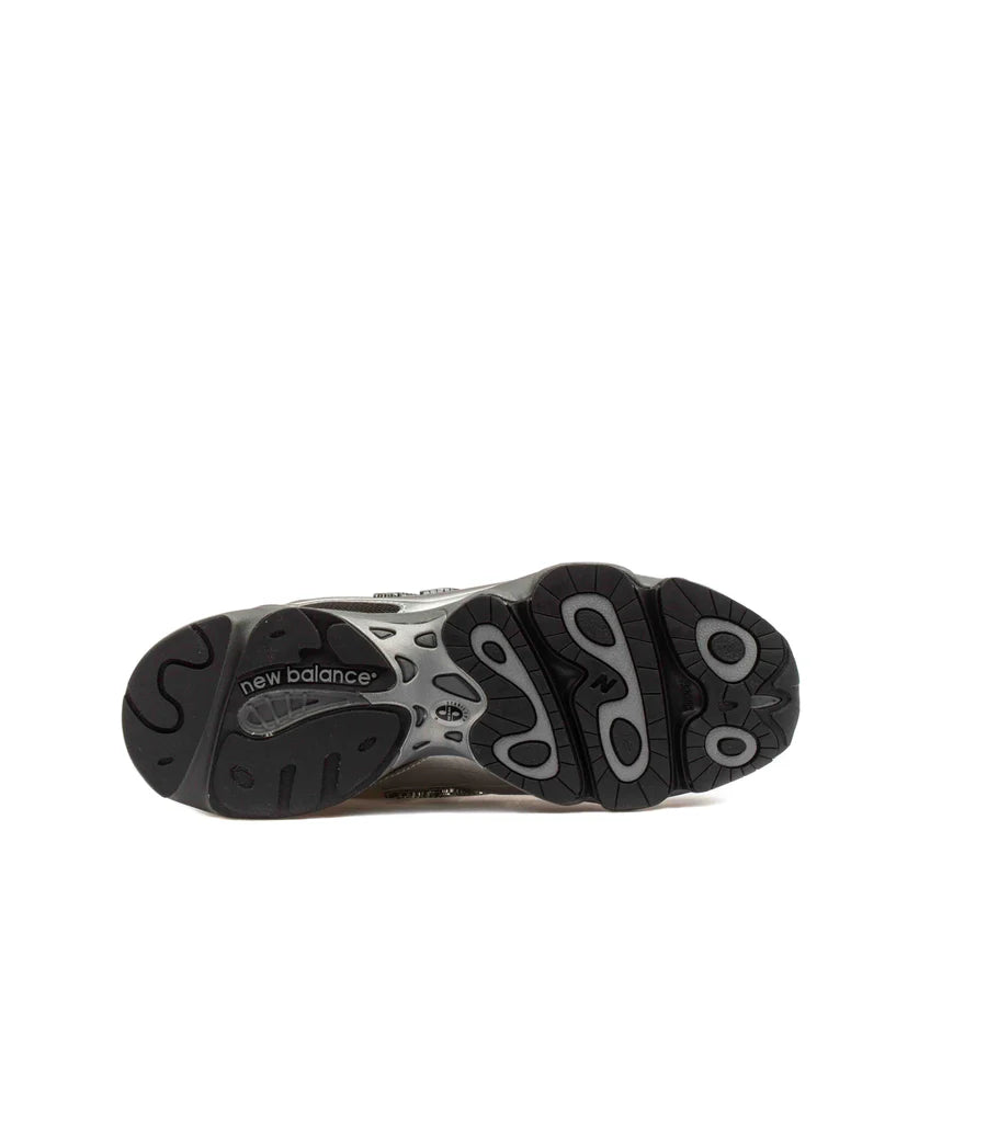 New Balance 1000 Black Silver Metallic
