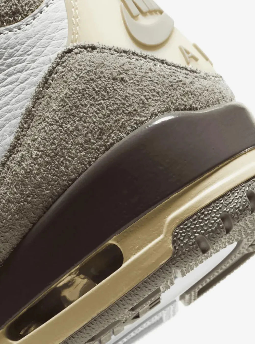 Jordan 3 Retro SP A Ma Maniére W